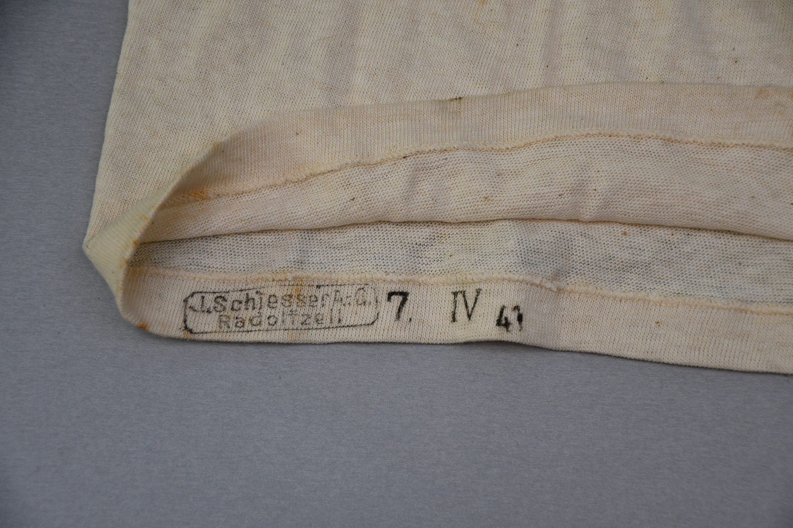 Luftwaffe standard issue sport shirt by J. Schiessen A.-G. 1941 — image 5