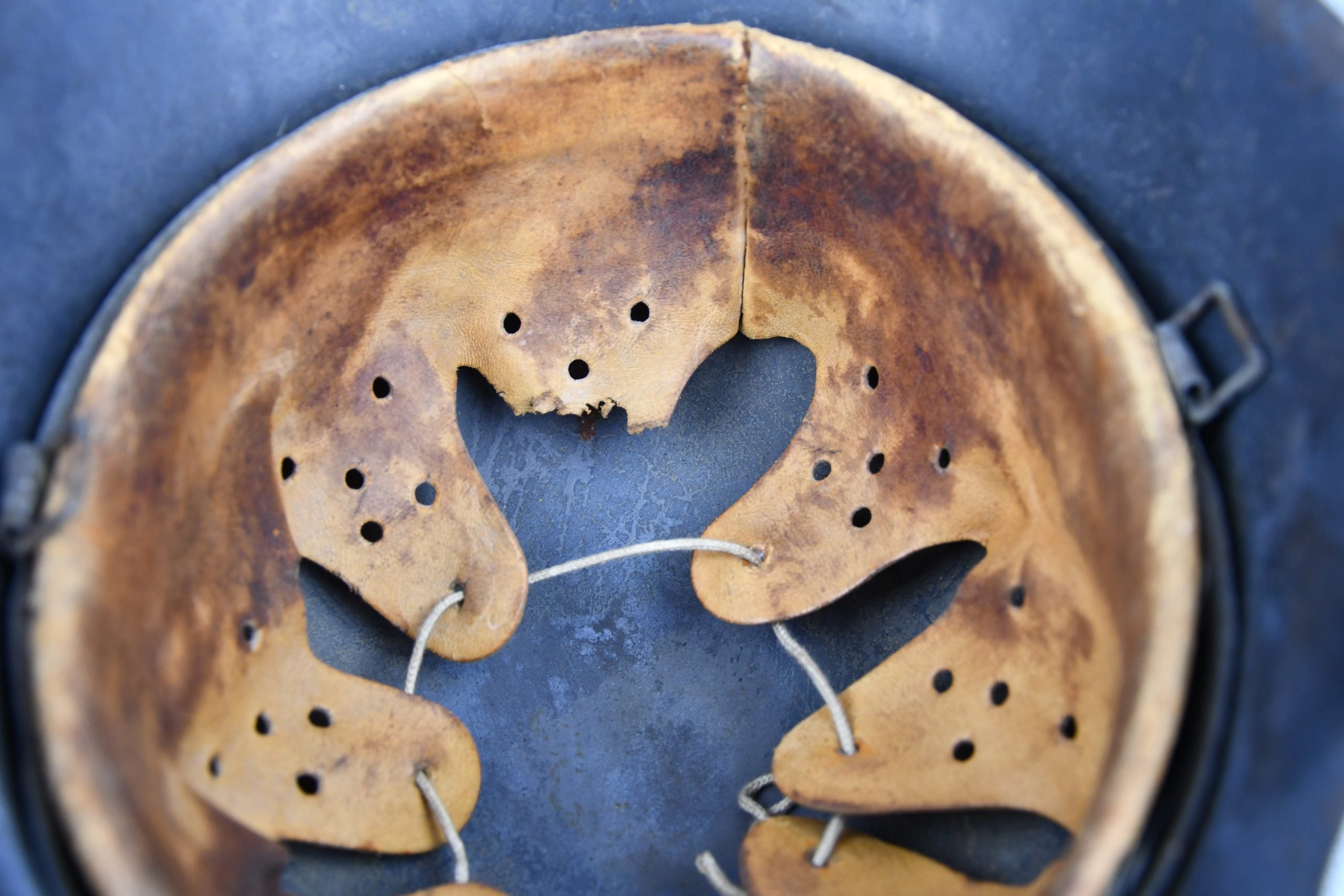 M42 Luftwaffe single decal camouflage steel helmet ckl66 — image 10