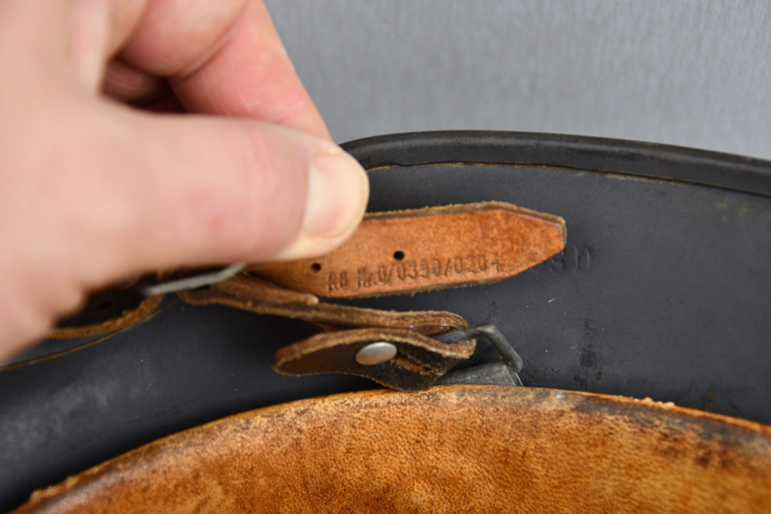 MINT M40 Luftwaffe single decal steel helmet Q66 — image 10