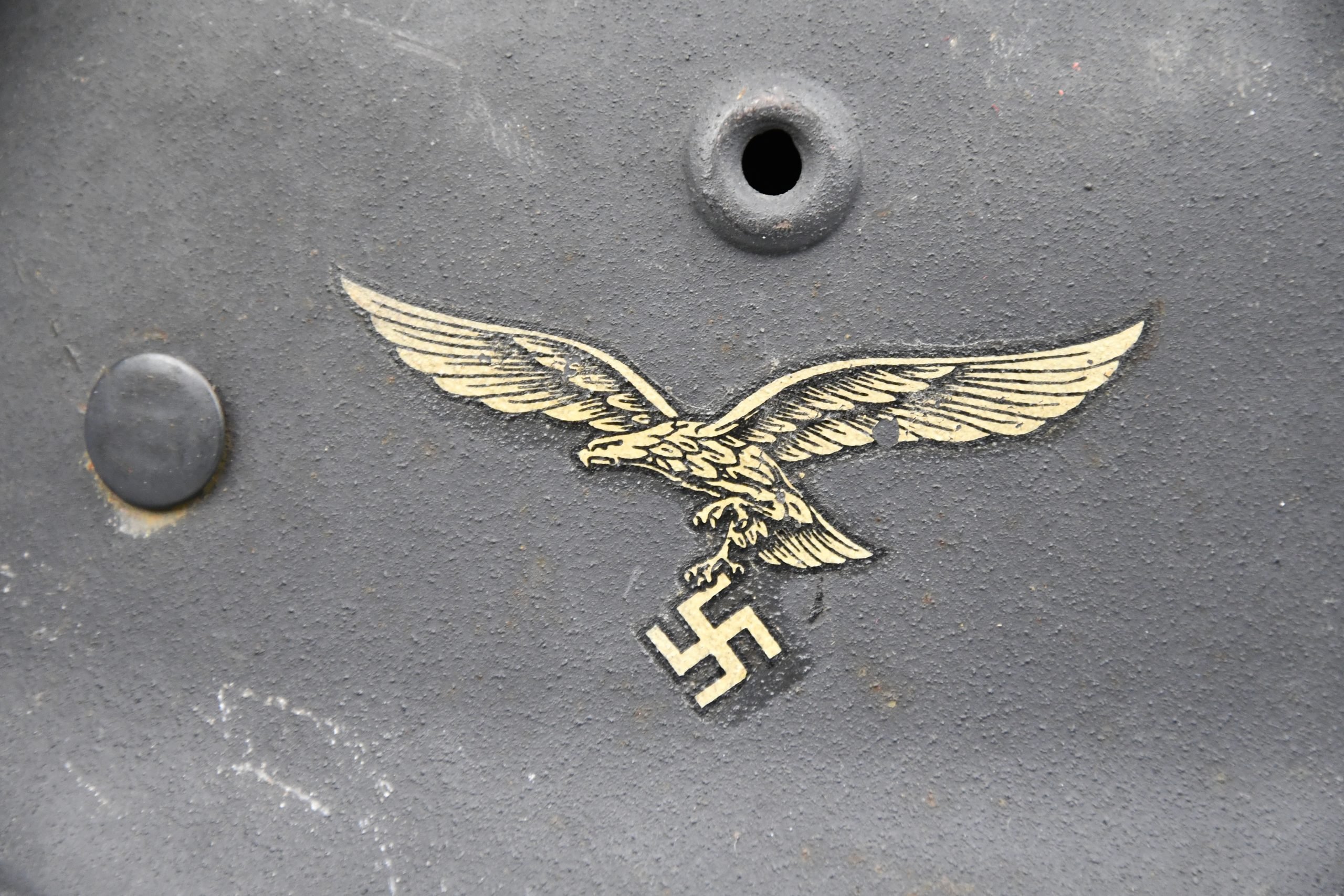 MINT M40 Luftwaffe single decal steel helmet Q66 — image 2