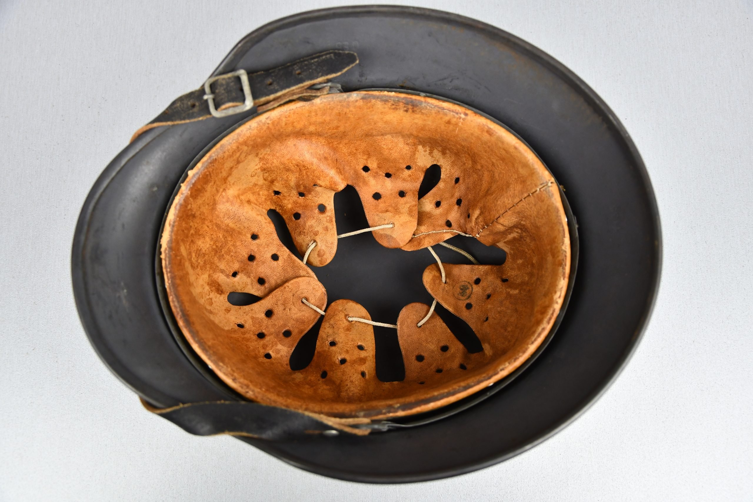 MINT M40 Luftwaffe single decal steel helmet Q66 — image 7