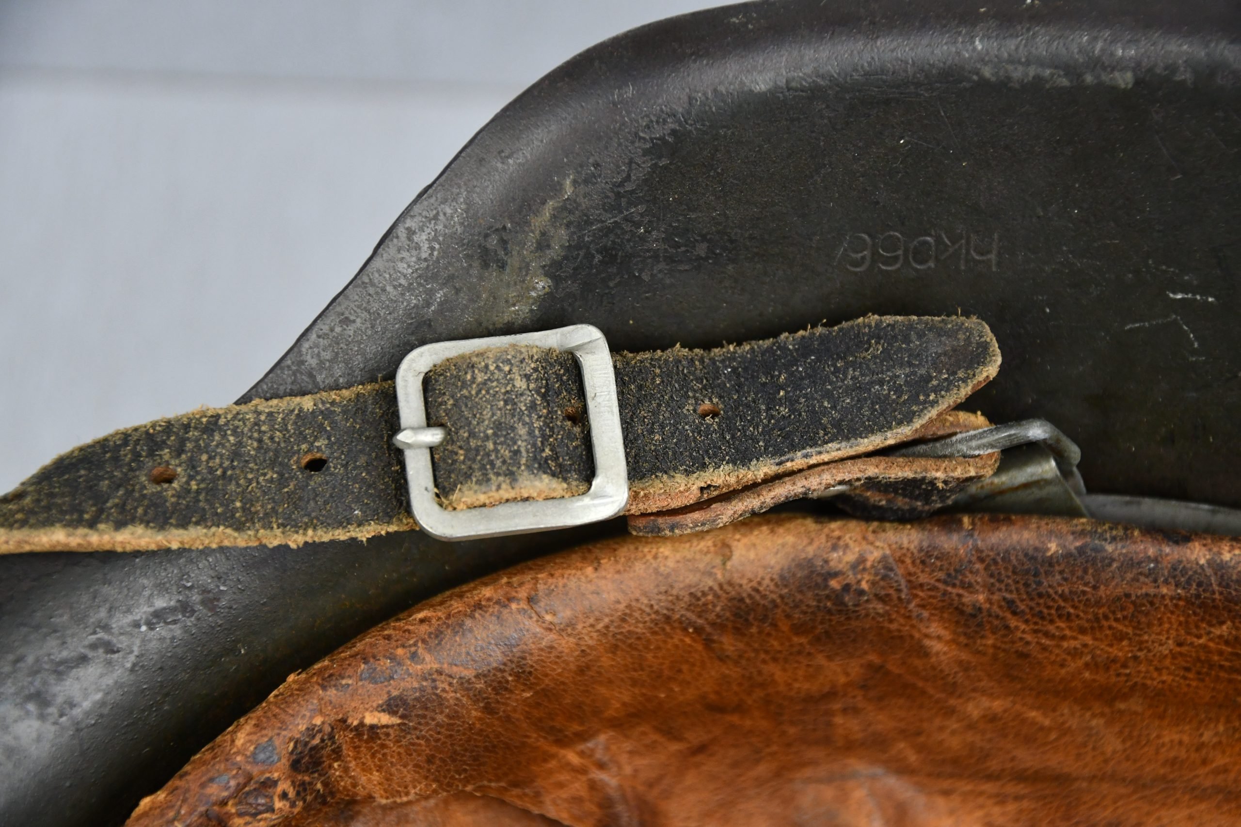 M42 army (Heer) single decal steel helmet hkp66 — image 10