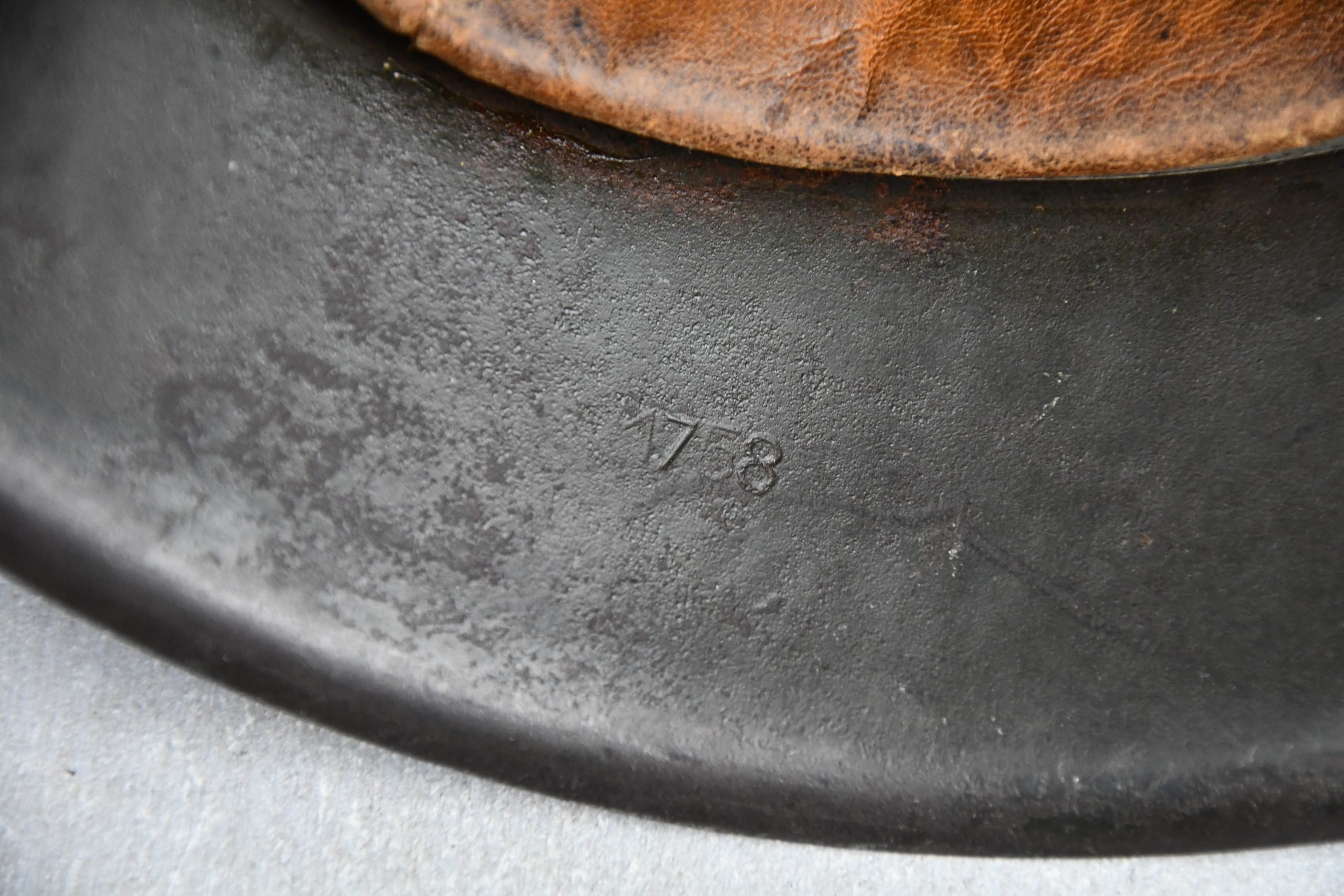 M42 army (Heer) single decal steel helmet hkp66 — image 12