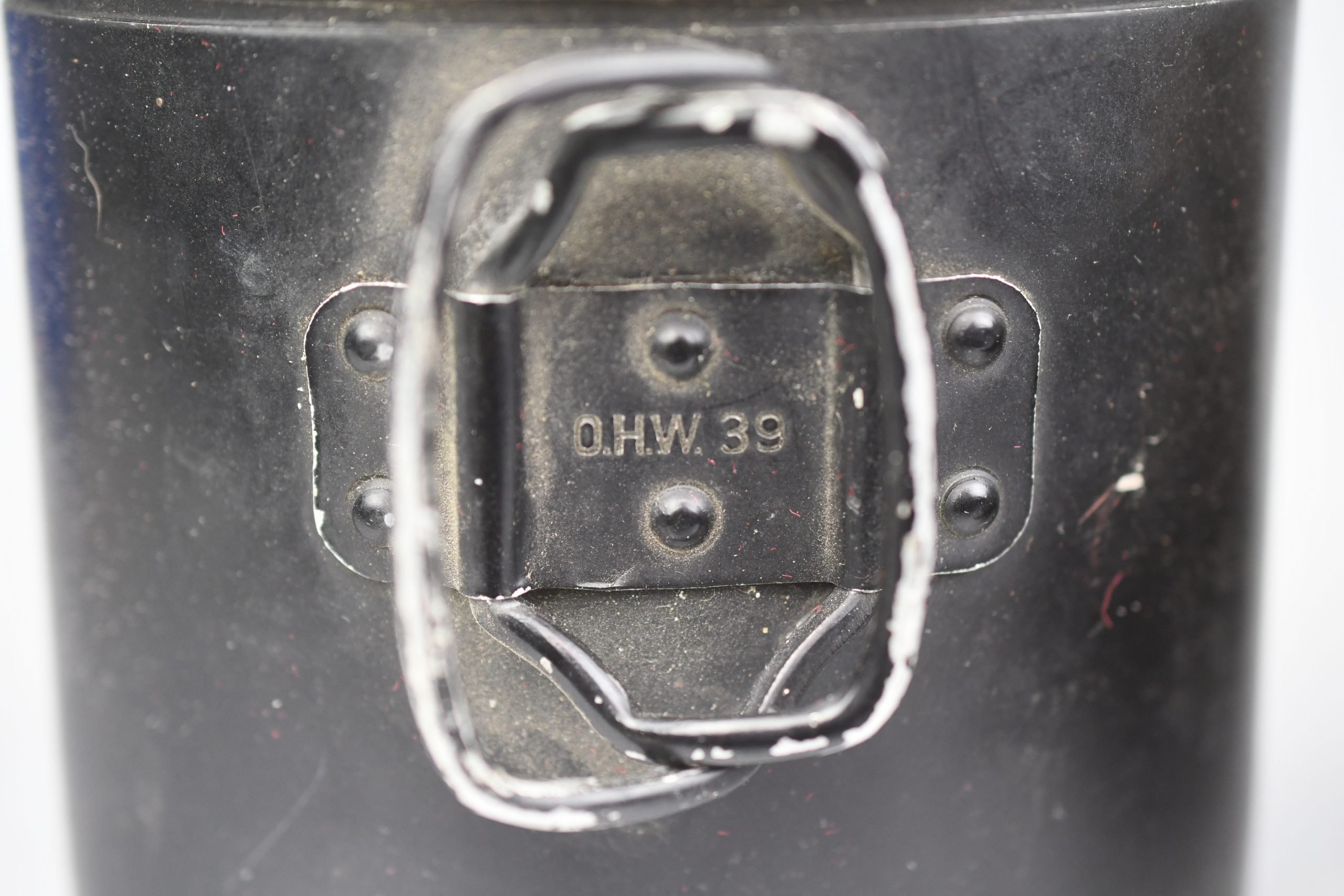 M31 Wehrmacht matching canteen by O.H.W. 1939 — image 2