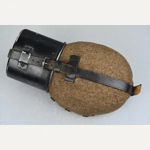 M31 Wehrmacht matching canteen by O.H.W. 1939