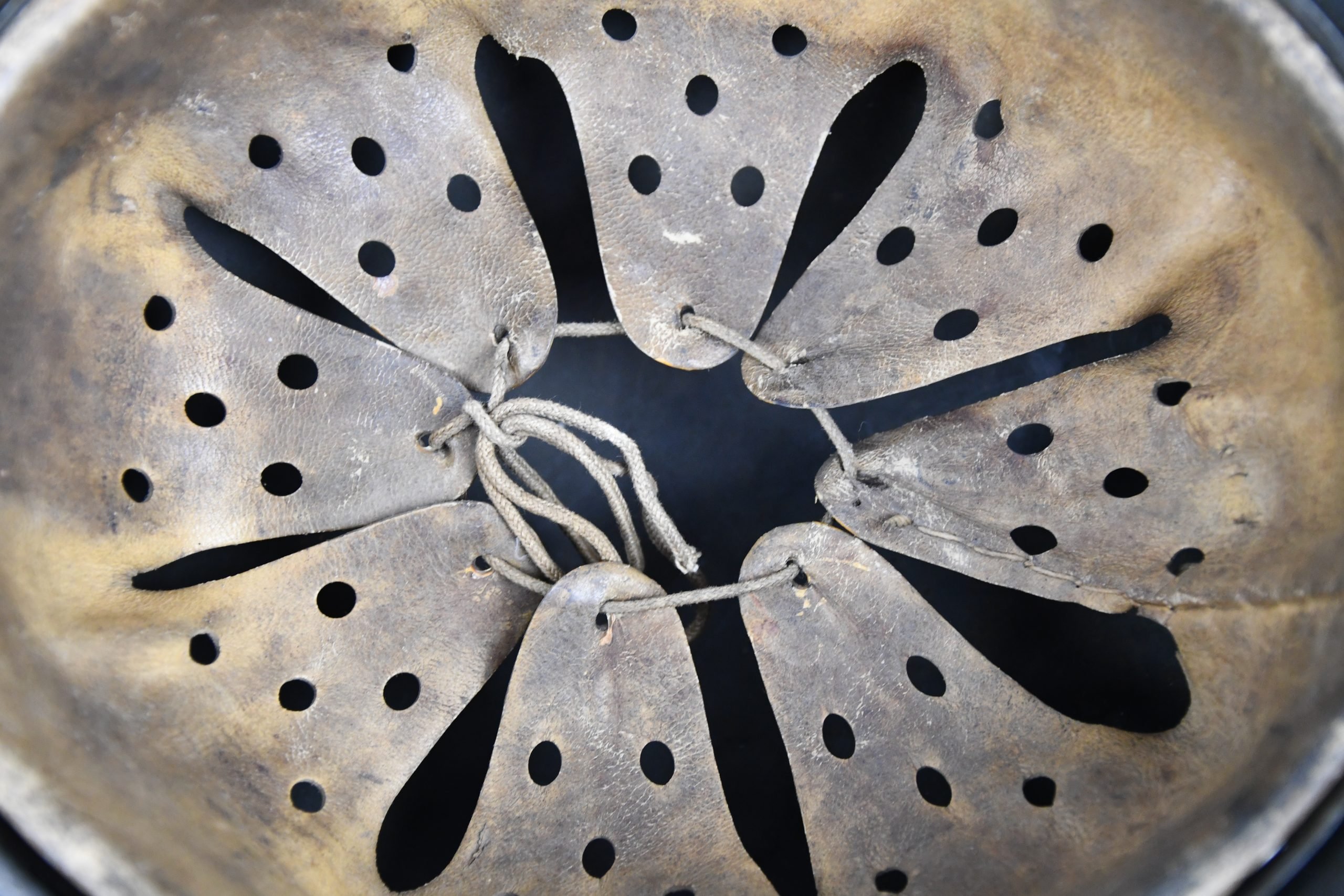 M35 army (Heer) single decal factory reissue EF64 — image 8