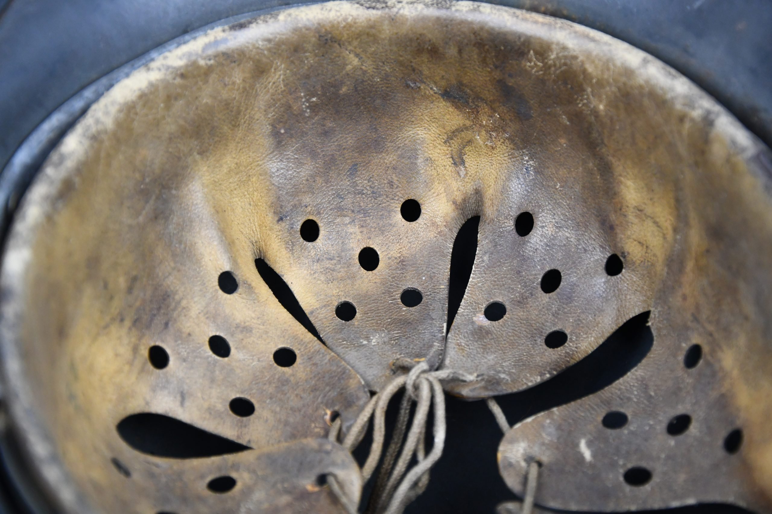 M35 army (Heer) single decal factory reissue EF64 — image 9