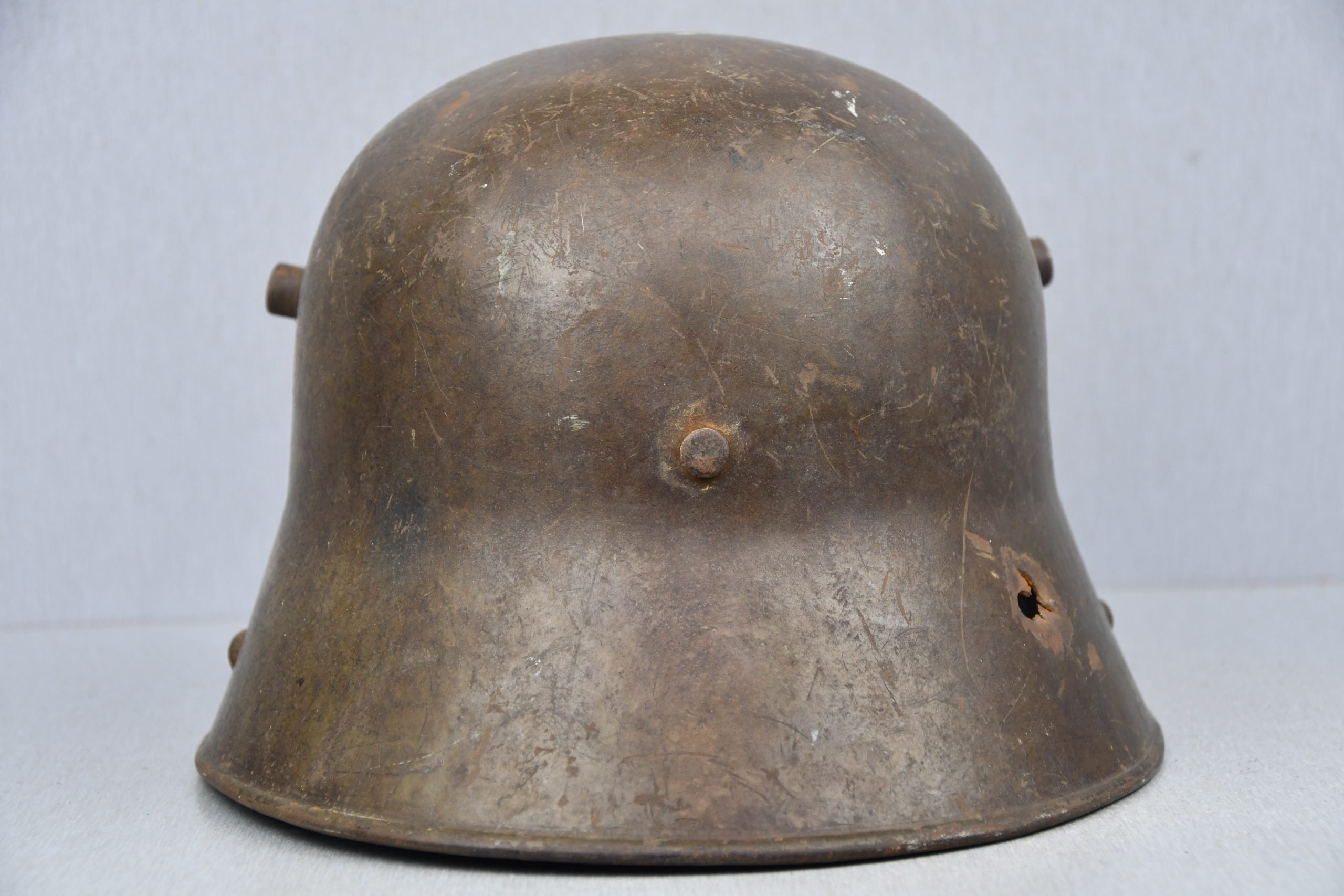 M16 WW1 German steel helmet with bullet hits ET64 — image 4