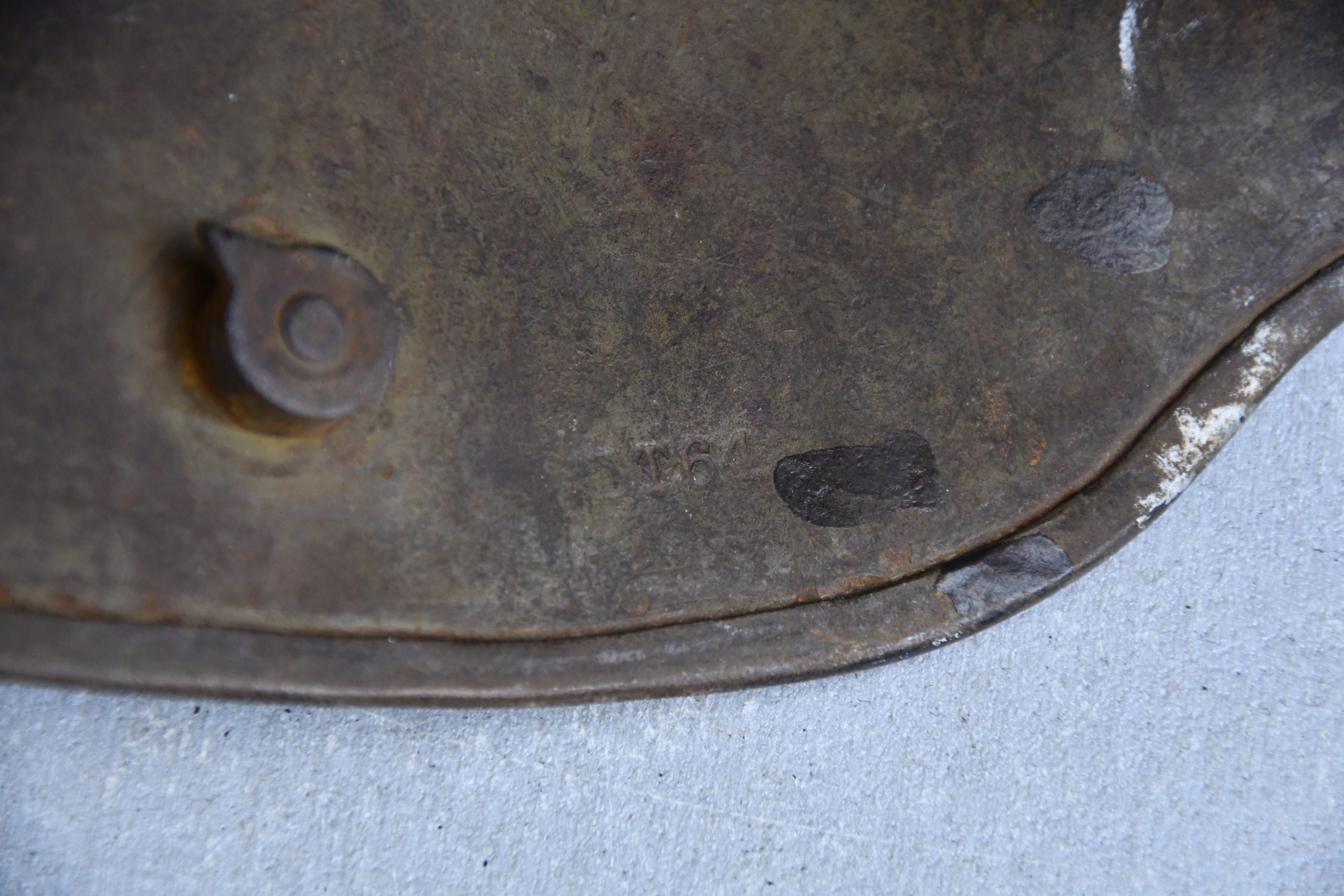 M16 WW1 German steel helmet with bullet hits ET64 — image 9