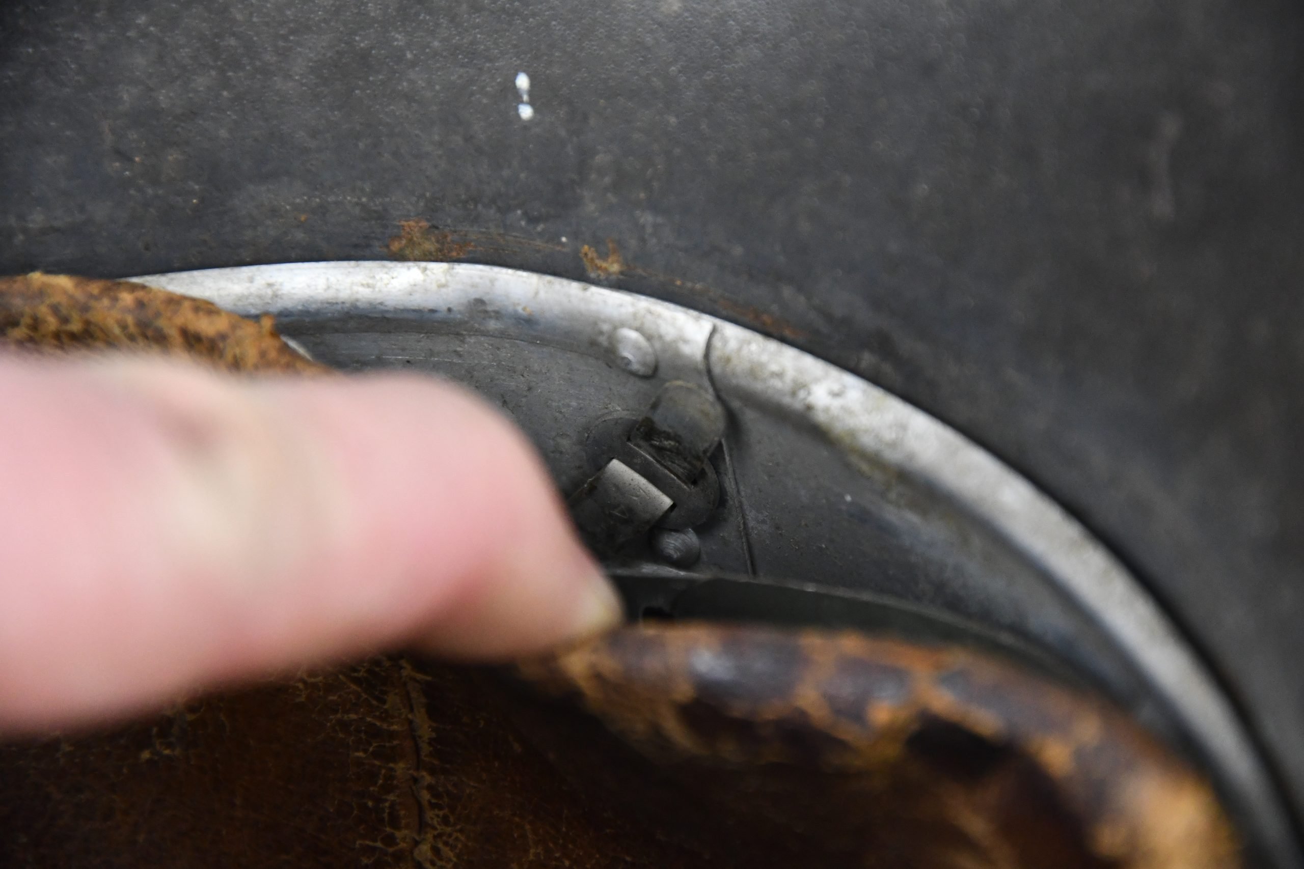 M35 Luftwaffe ex-double decal steel helmet Q64 1938 — image 15