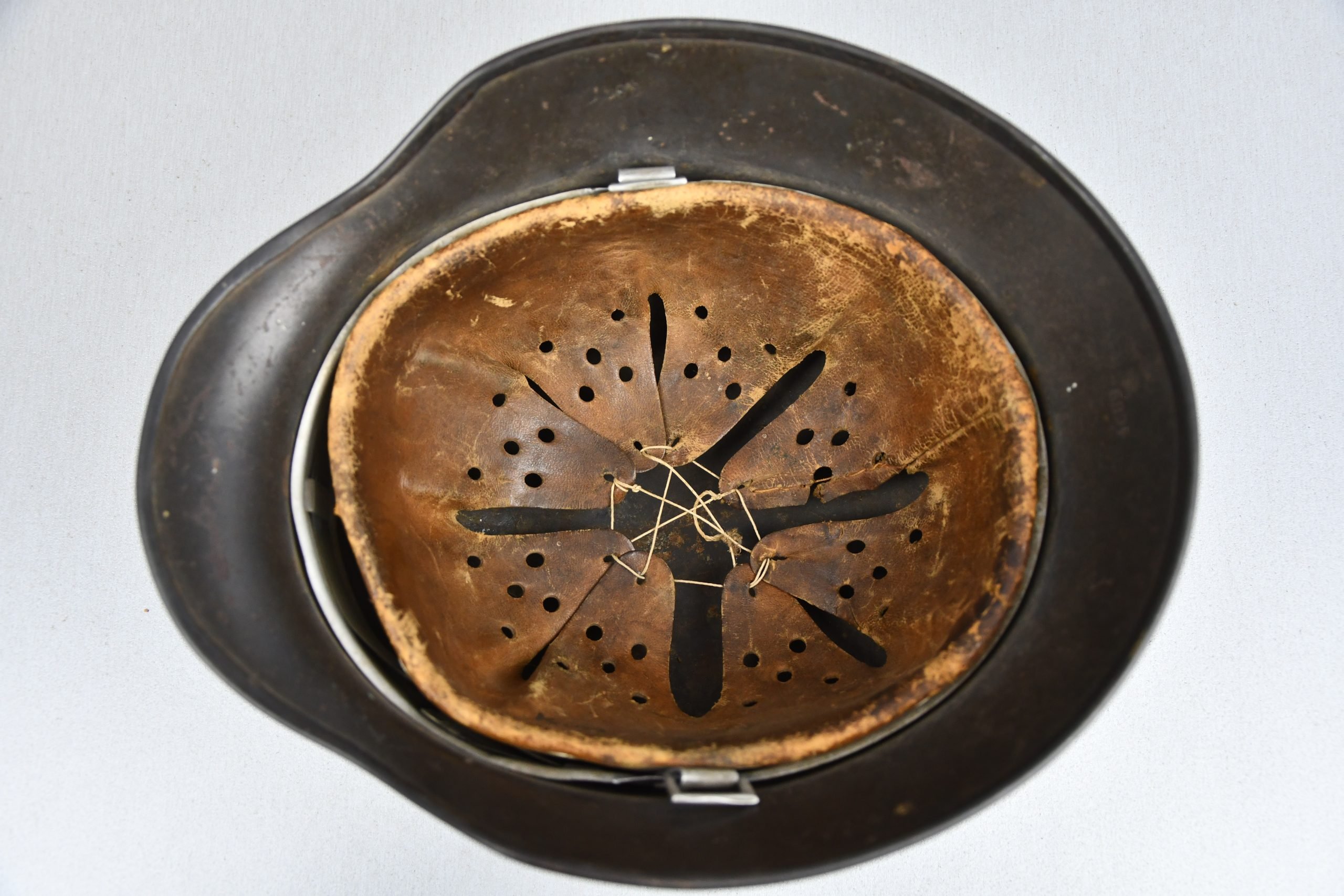 M35 Luftwaffe ex-double decal steel helmet Q64 1938 — image 8