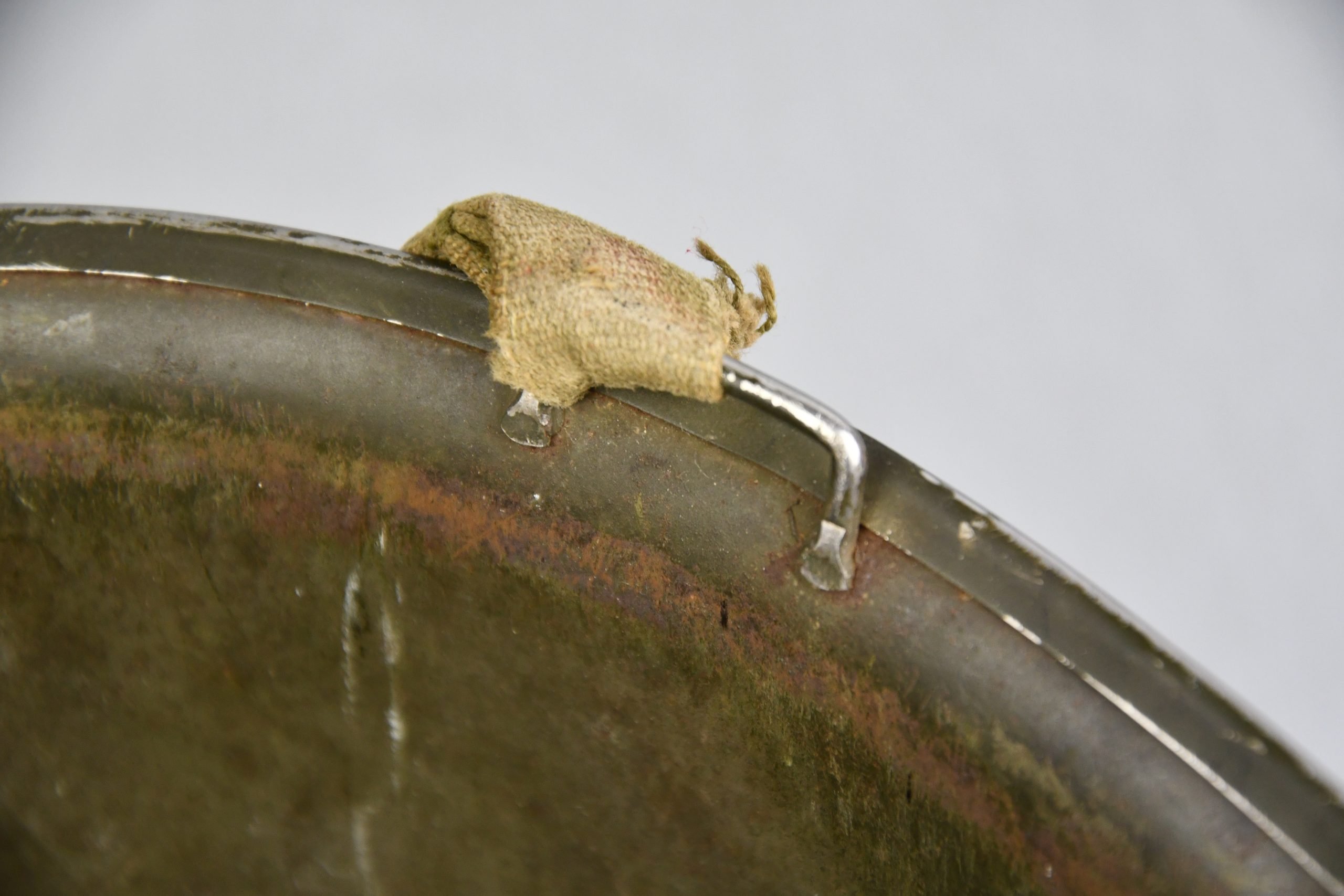US WW2 M1 front seam fixed bale steel helmet with liner by Westinghouse — image 15