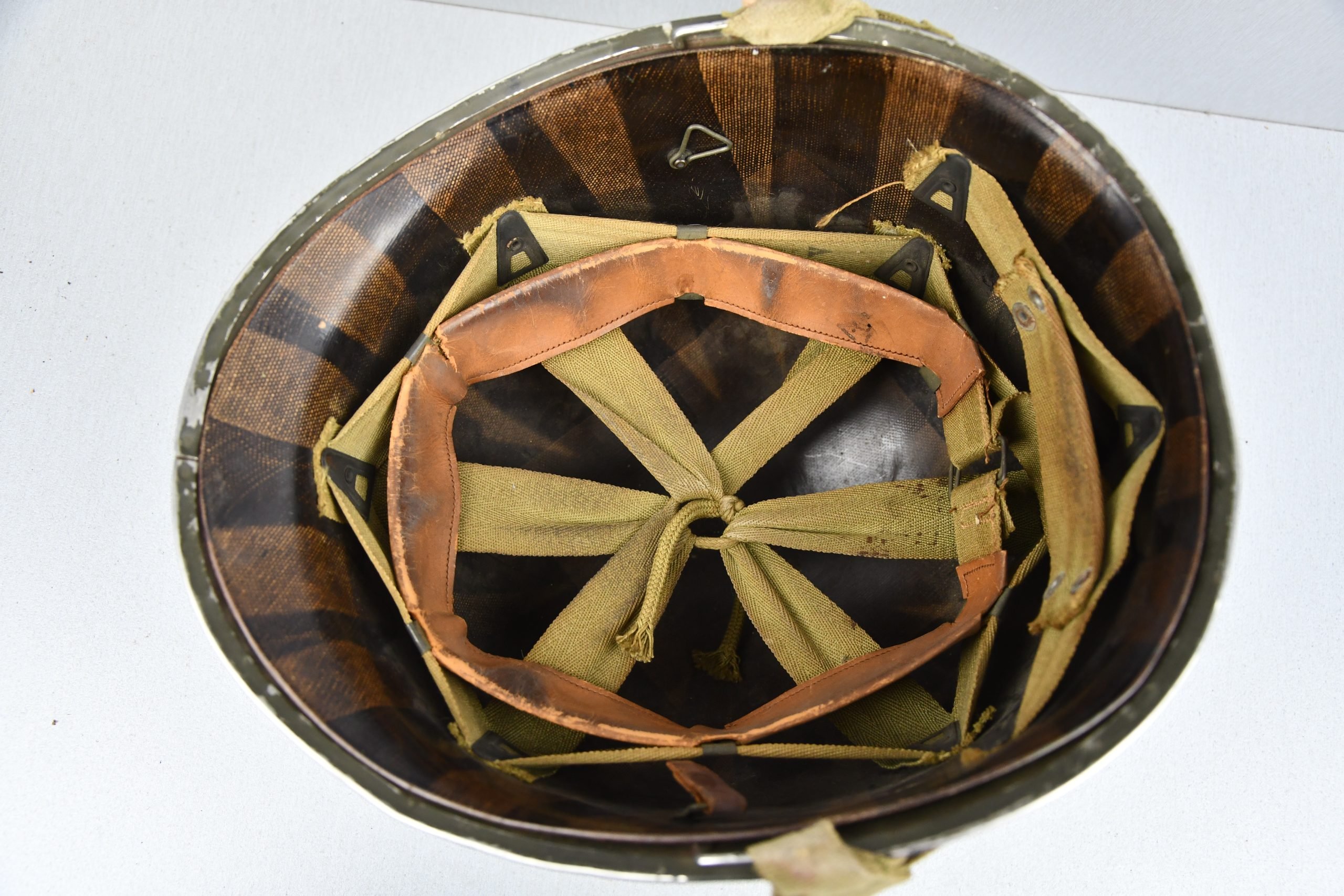 US WW2 M1 front seam fixed bale steel helmet with liner by Westinghouse — image 9