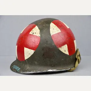 US WW2 M1 front seam fixed bale 'Medic' steel helmet …