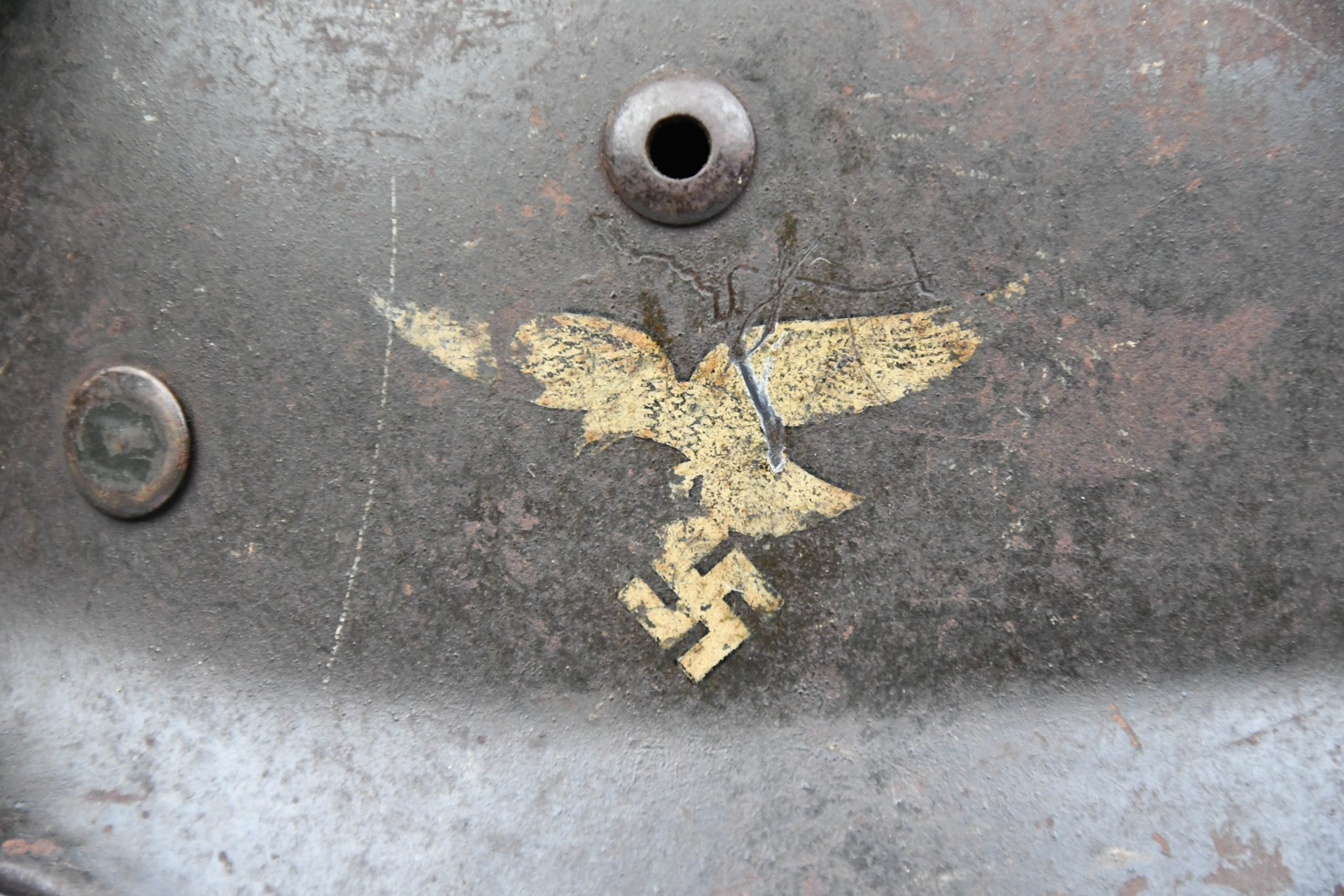 Early M35 Luftwaffe double decal steel helmet with droop tail eagle Q62 named — image 2