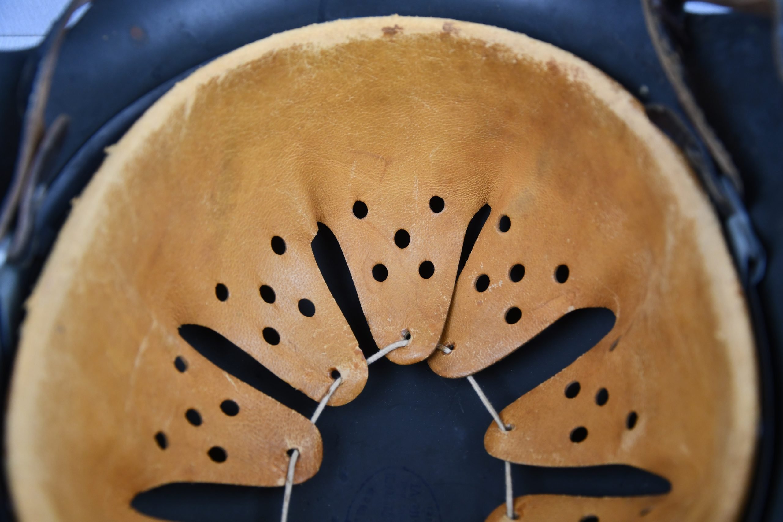 M42 army (Heer) single decal steel helmet NS68 — image 11