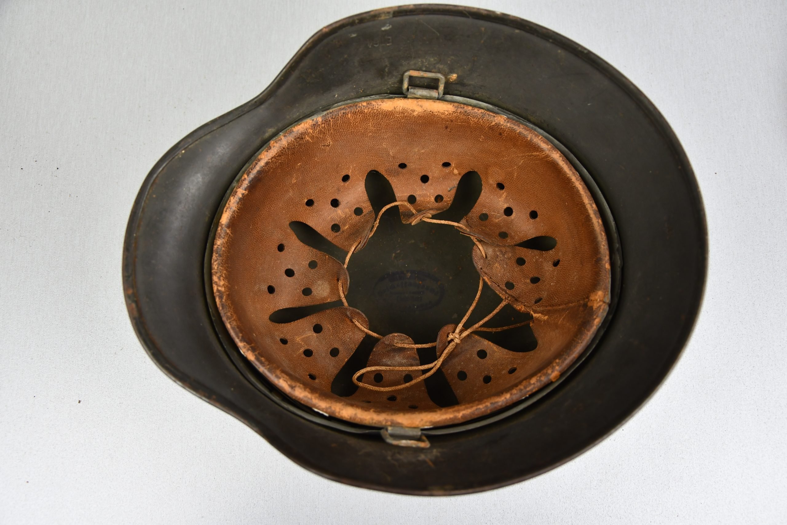 M40 army (Heer) reissued single decal steel helmet ET64 — image 7