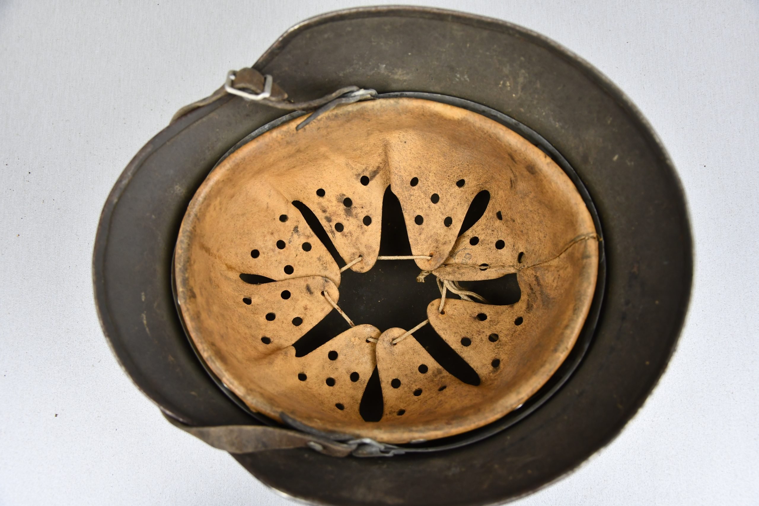 M35 army (Heer) reissued single decal steel helmet NS66 — image 7