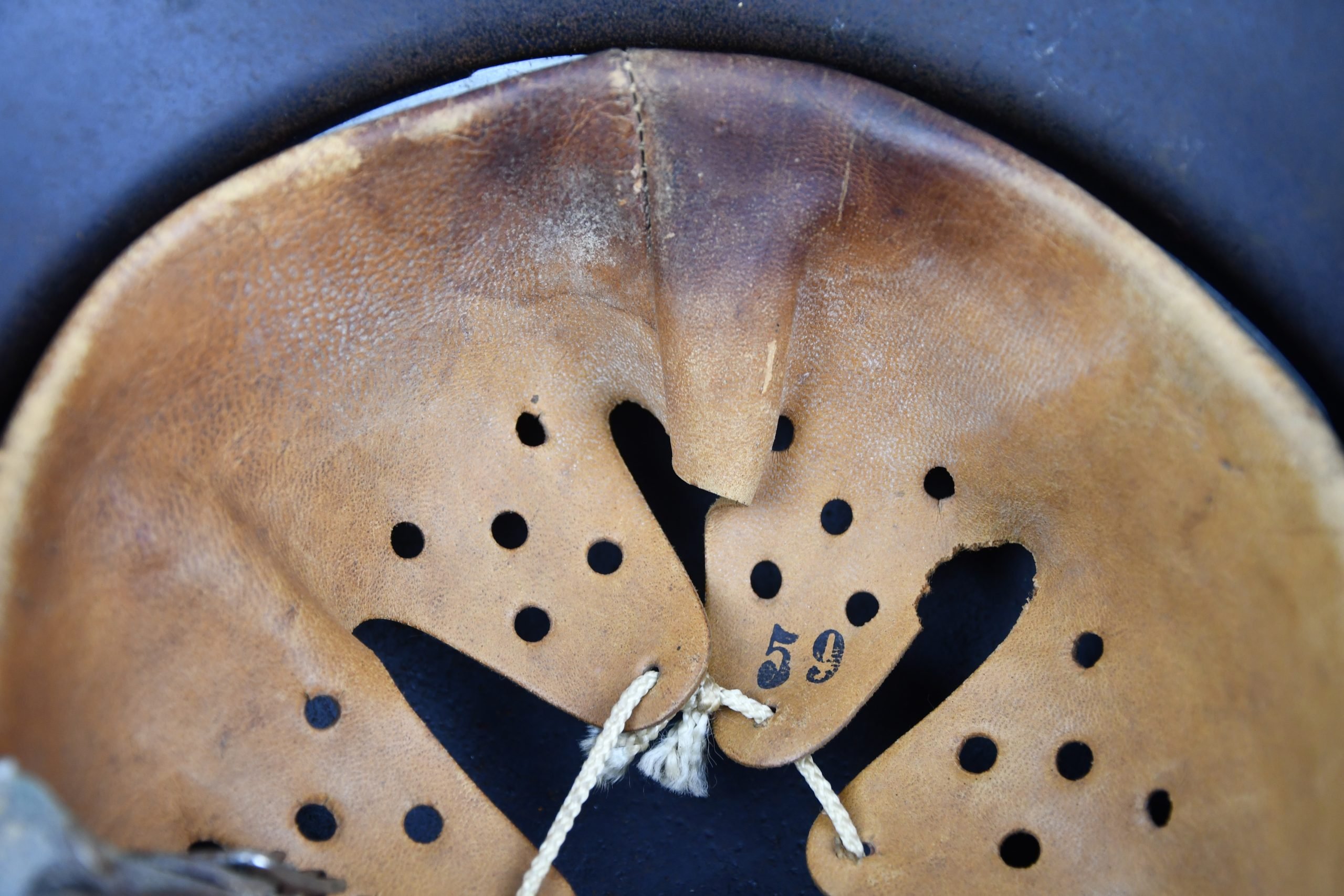 RARE M40 Polizei double decal 'beaded' steel helmet EF68 — image 12