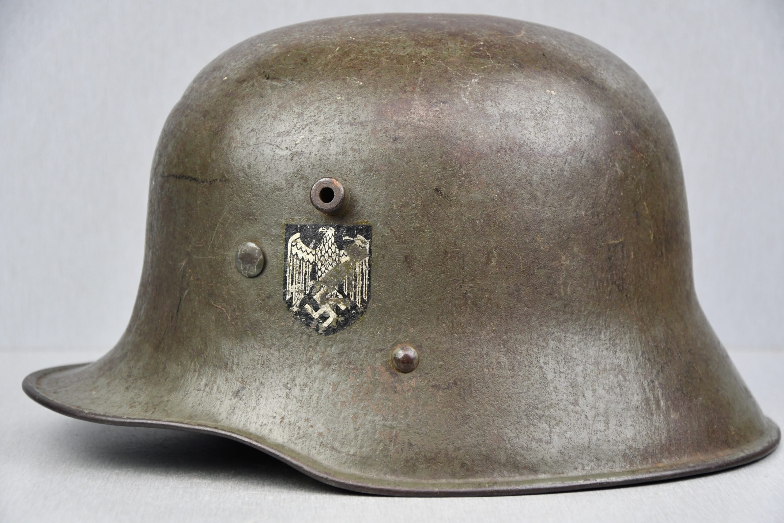 M17 army (Heer) double decal steel helmet named and unit marked Infanterie-Regiment 628 — image 2