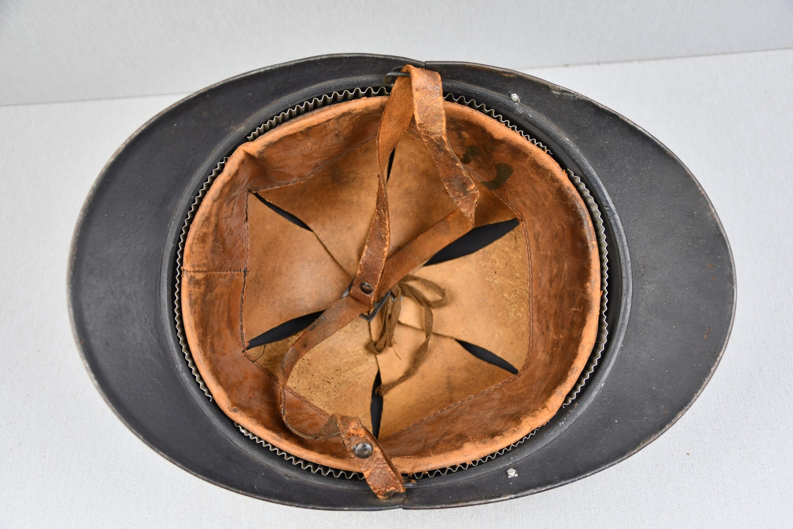 WW1 M15 French 'Genie' Adrian helmet with veteran plate — image 8