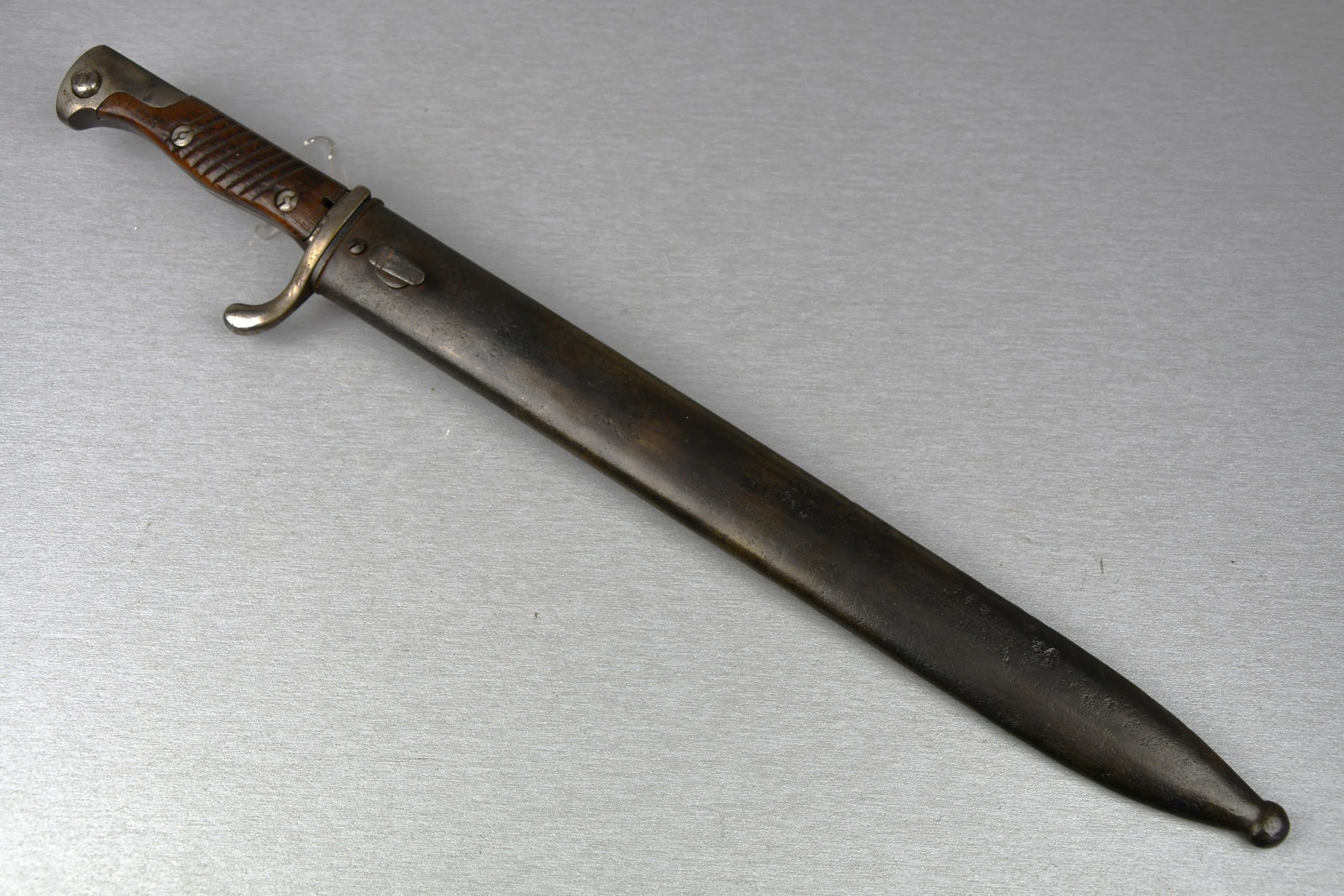 WW1 German M1895/05 'Butcher' bayonet with sawteeth by Erfurt 1915 — image 15