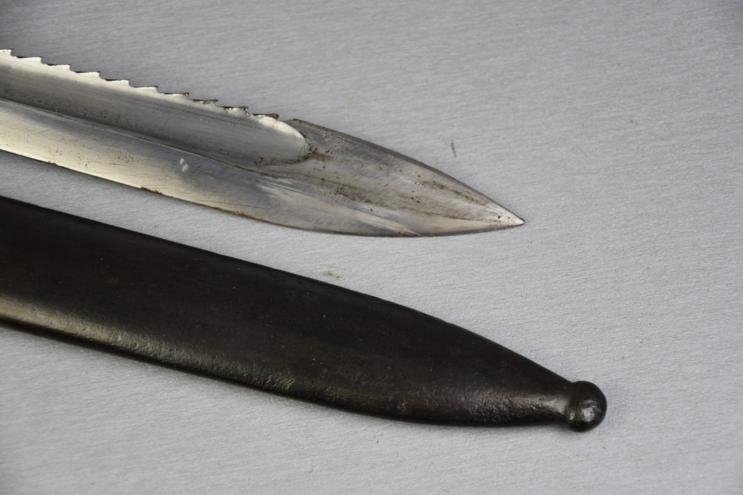 WW1 German M1895/05 'Butcher' bayonet with sawteeth by Erfurt 1915 — image 5