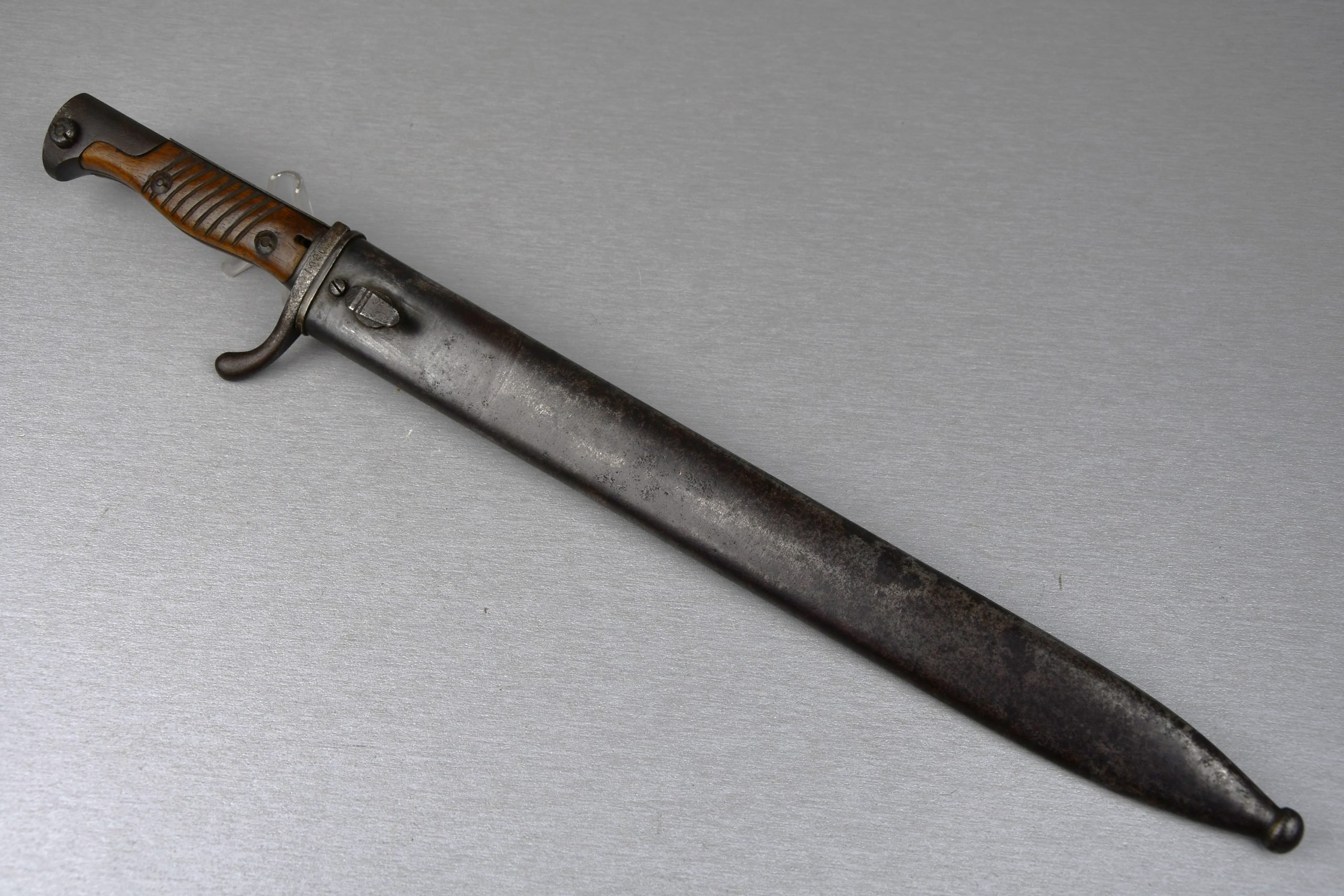 WW1 German M1895/05 'Butcher' bayonet by Waffenfabrik Mauser 1917 — image 13