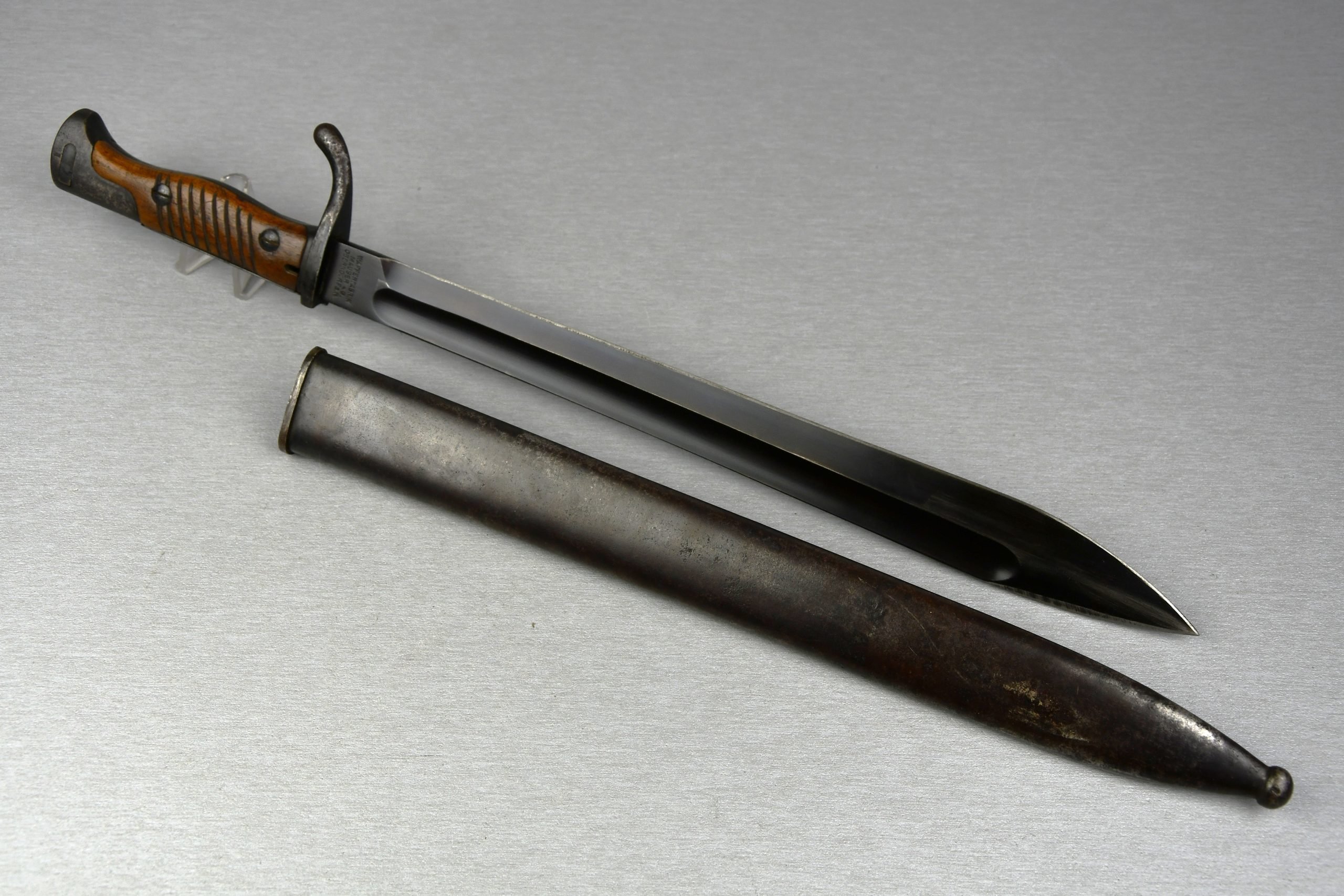 WW1 German M1895/05 'Butcher' bayonet by Waffenfabrik Mauser 1917 — image 5