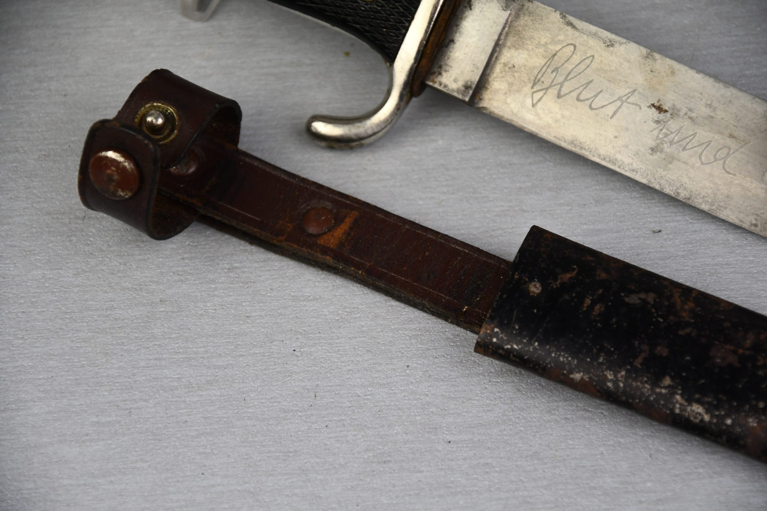 Hitlerjugend knife with motto by RZM M7/14 P.D. Luneschloss 1936 — image 4