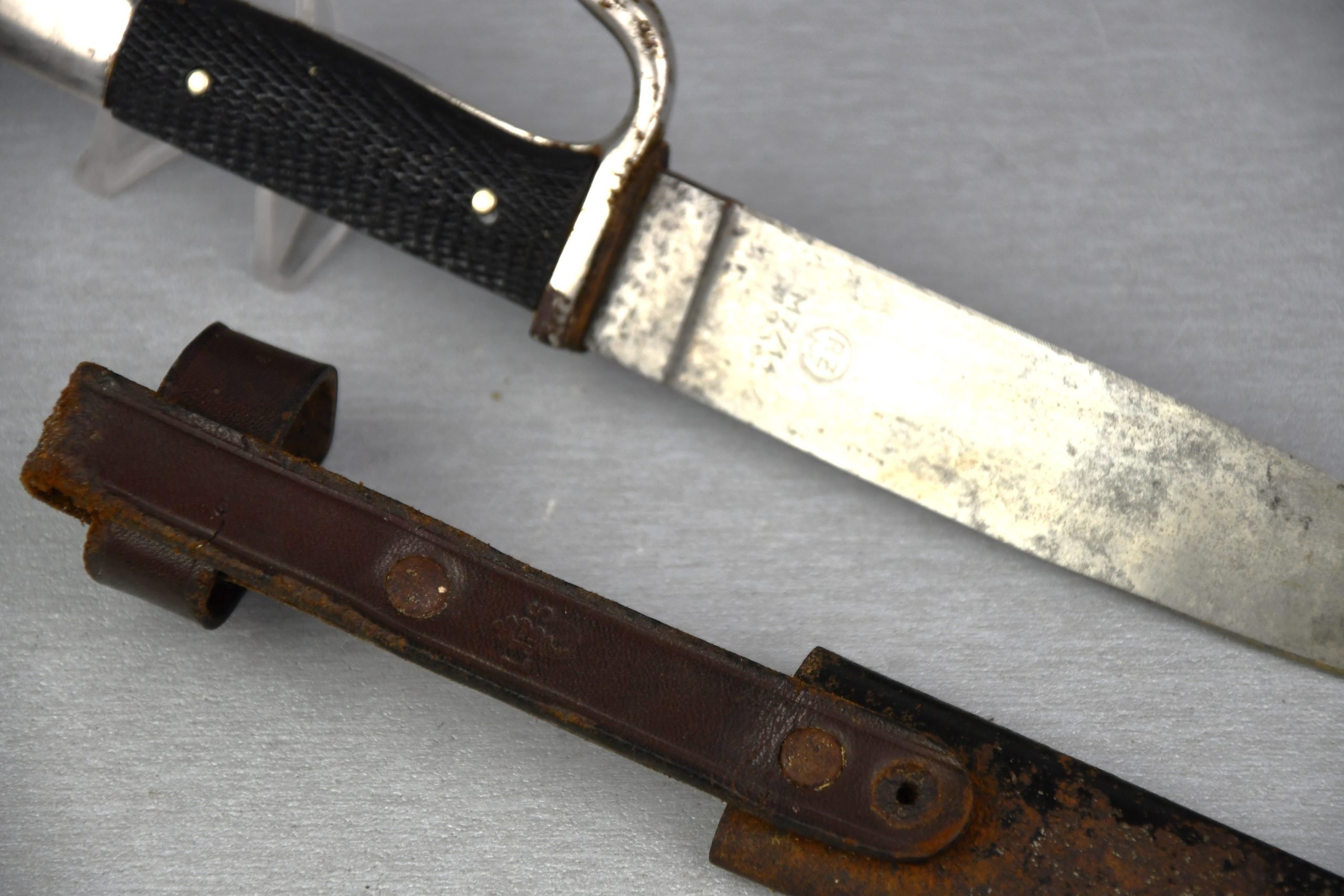 Hitlerjugend knife with motto by RZM M7/14 P.D. Luneschloss 1936 — image 9