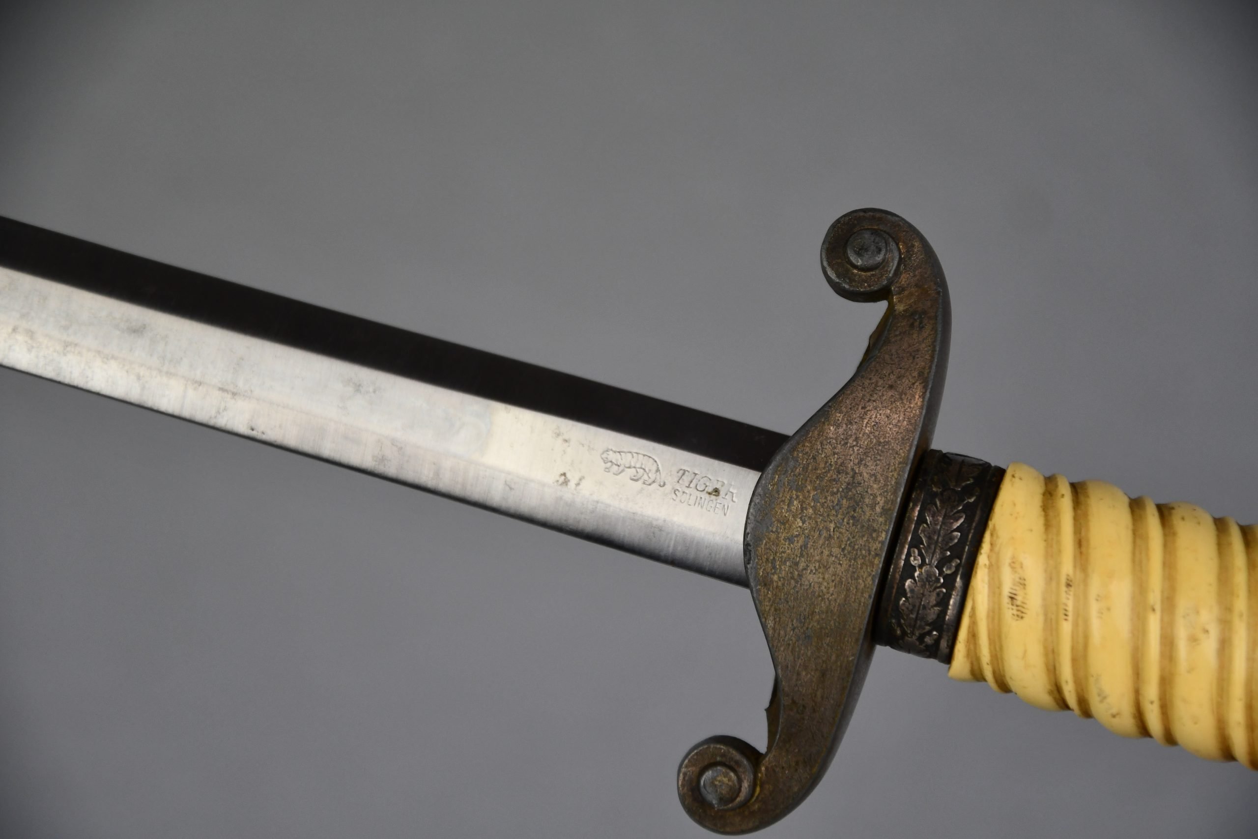 Army (Heer) officer dagger 'Heeres-Offizierdolch' by Tiger — image 12