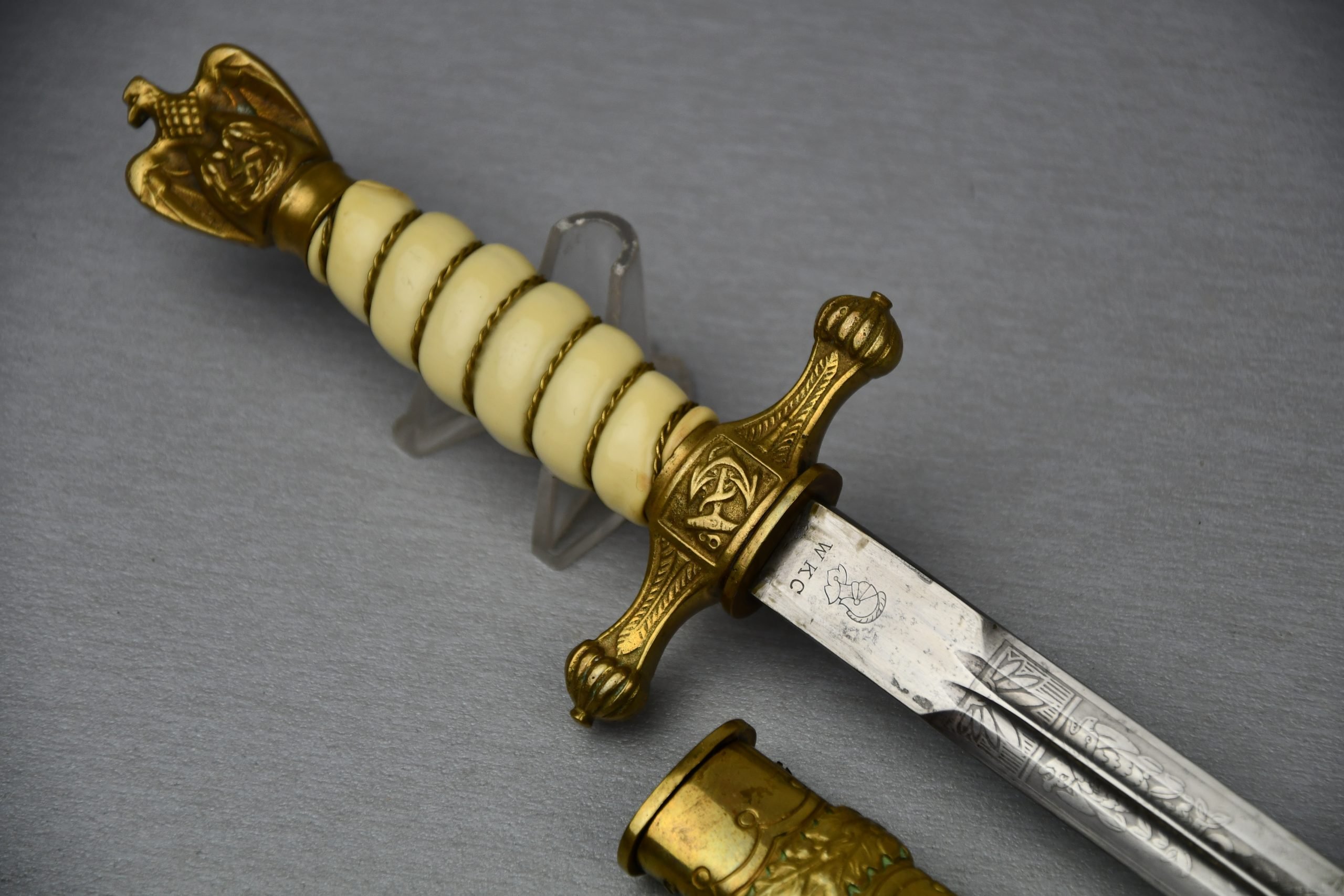 Kriegsmarine officer dagger 'Marine-Offiziersdolch' by W.K.C. — image 2