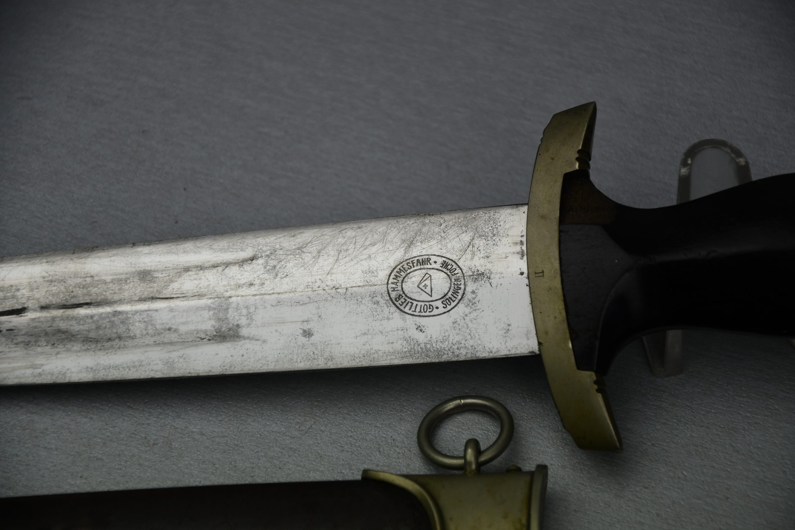Early M33 SS dagger by Gottlieb Hammesfahr — image 10
