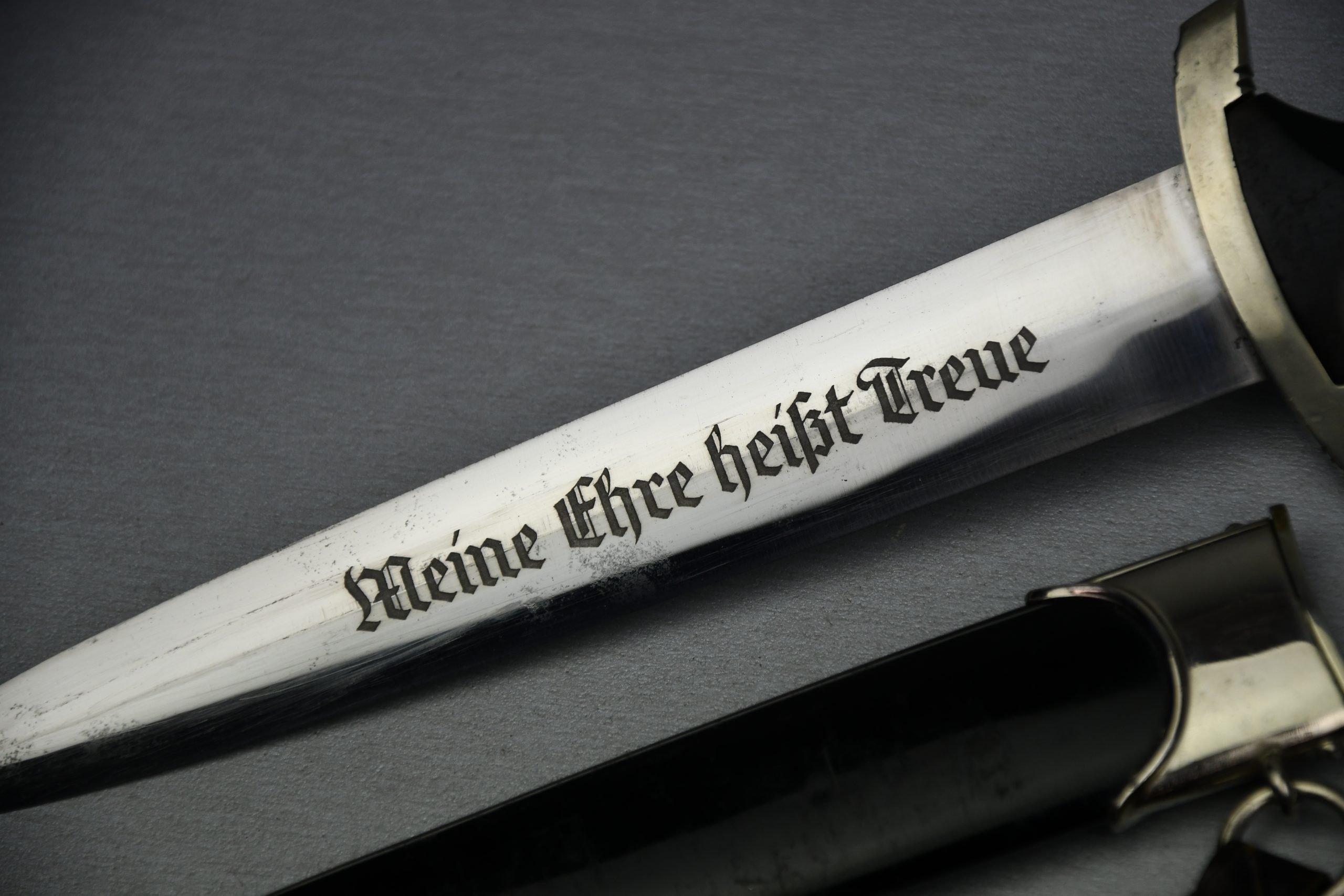 M33 SS dagger by RZM M7/14 1936 P.D. Luneschloss, Solingen — image 3