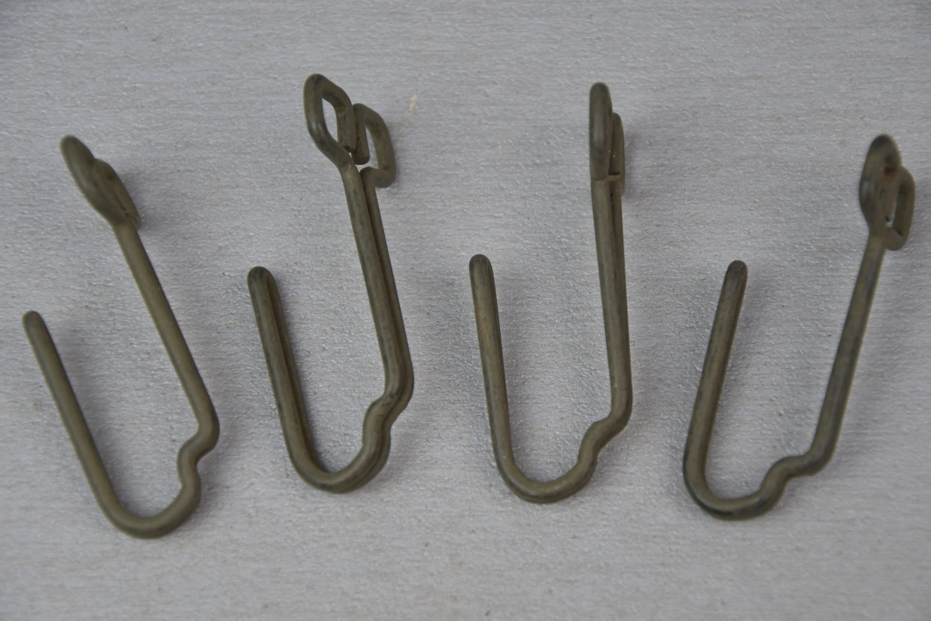 Wehrmacht/SS late war steel belt support hooks for Feldbluse — image 2
