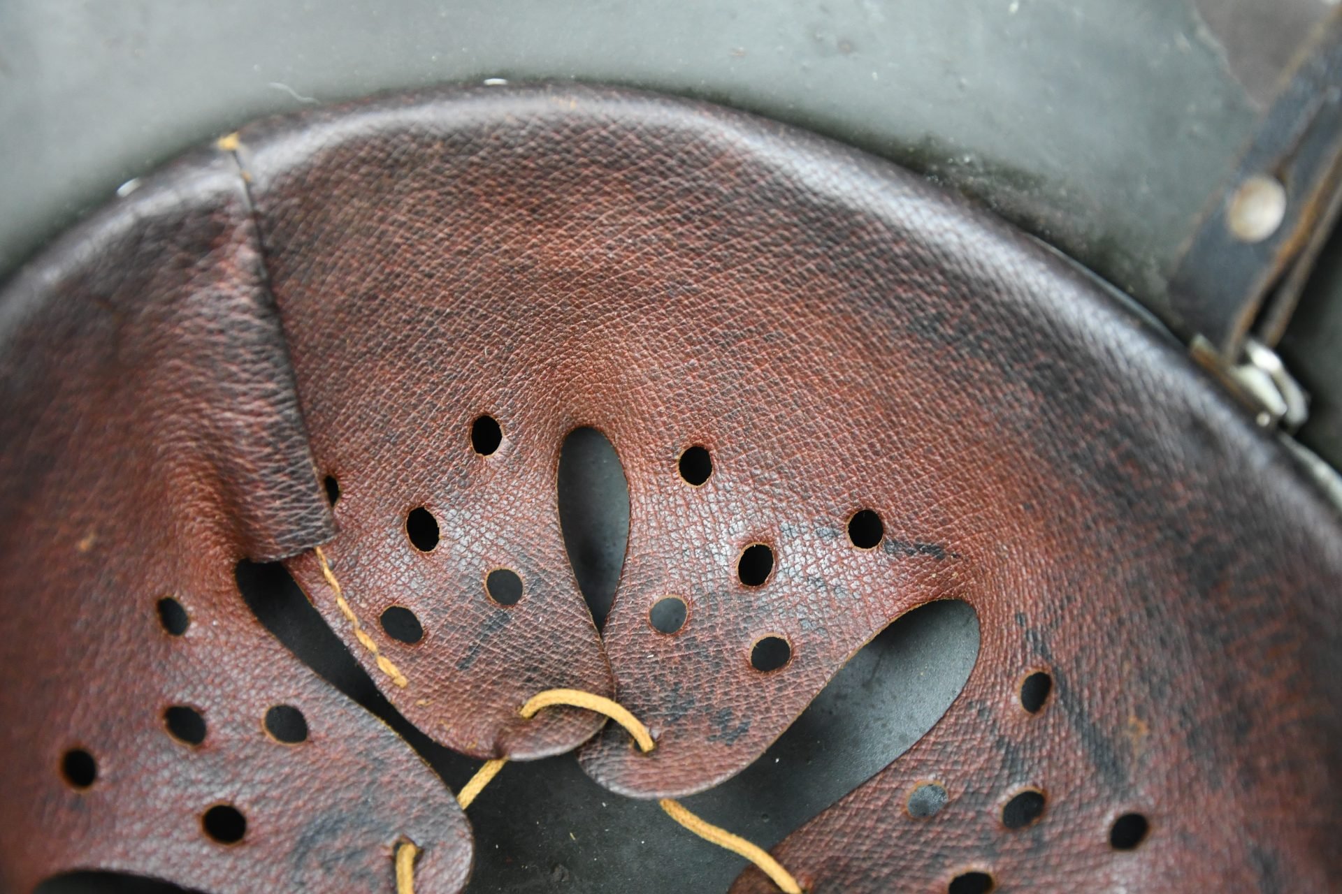 M42 army (Heer) single decal steel helmet ckl64 — image 15