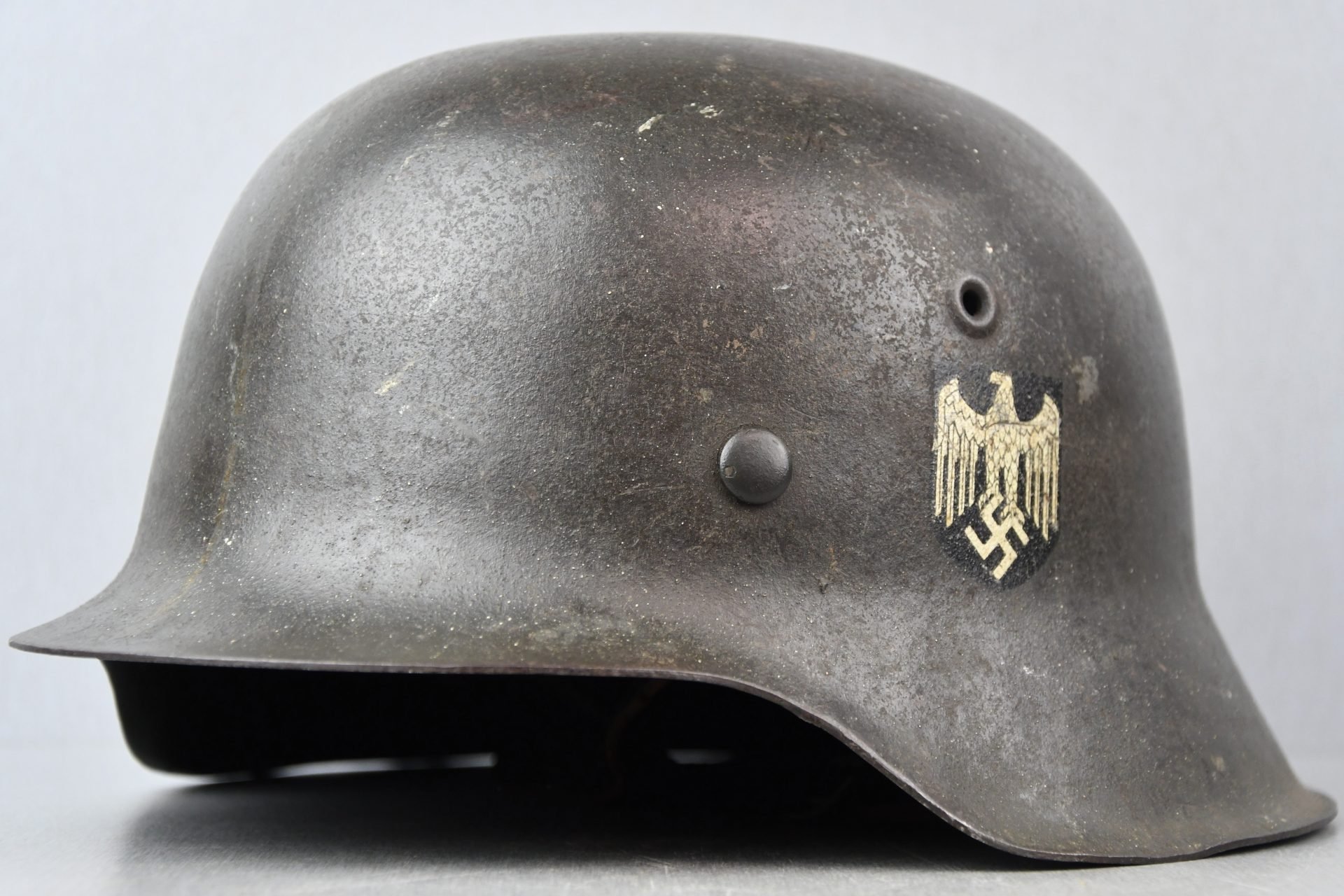 M42 army (Heer) single decal steel helmet ckl64 — image 2