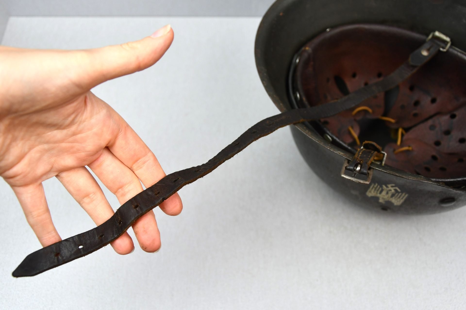 M42 army (Heer) single decal steel helmet ckl64 — image 21