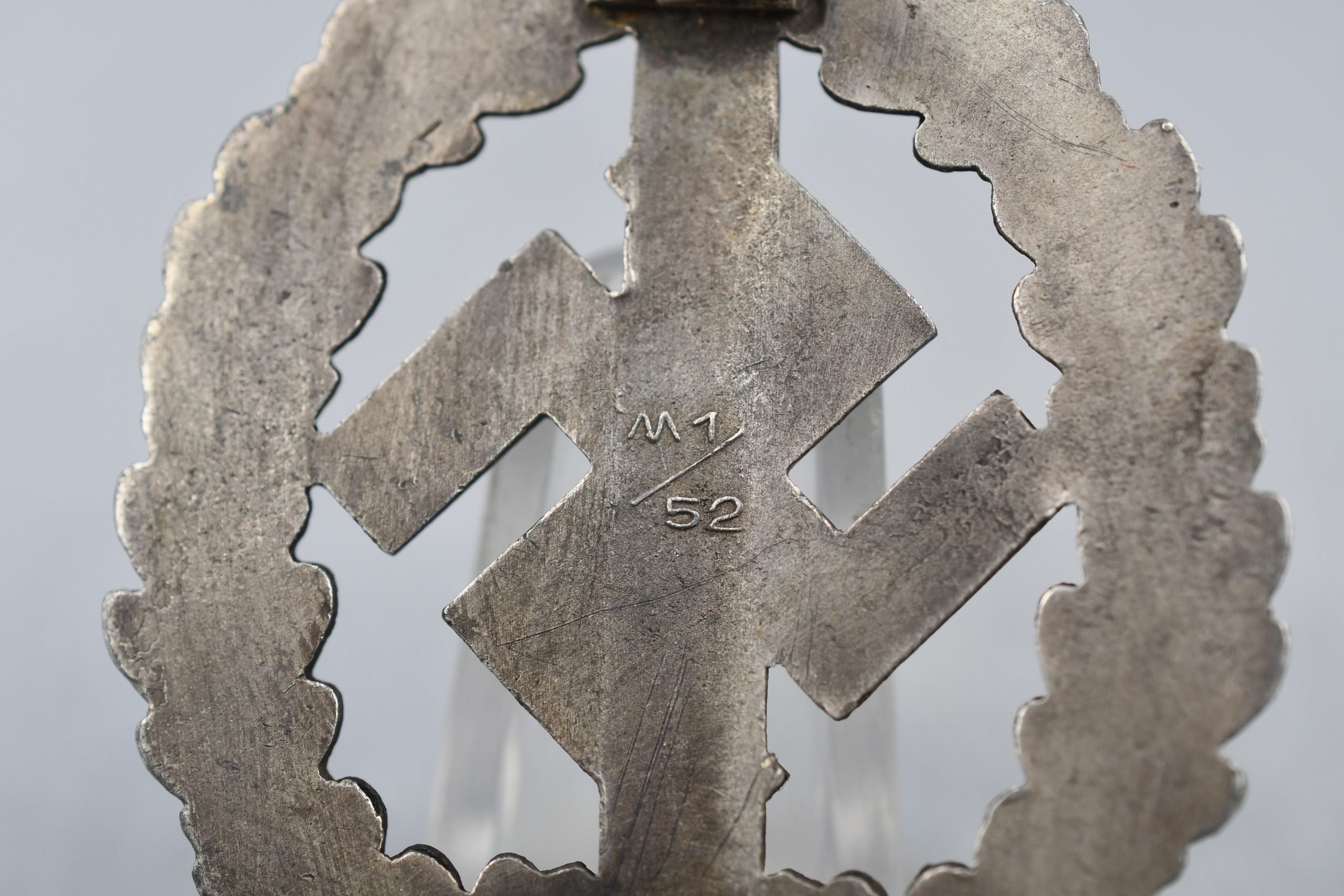 SA Disabled Sports Badge 'SA-Wehrsportabzeichen für Verwundete' by RZM M1/52 Deschler & Sohn — image 3