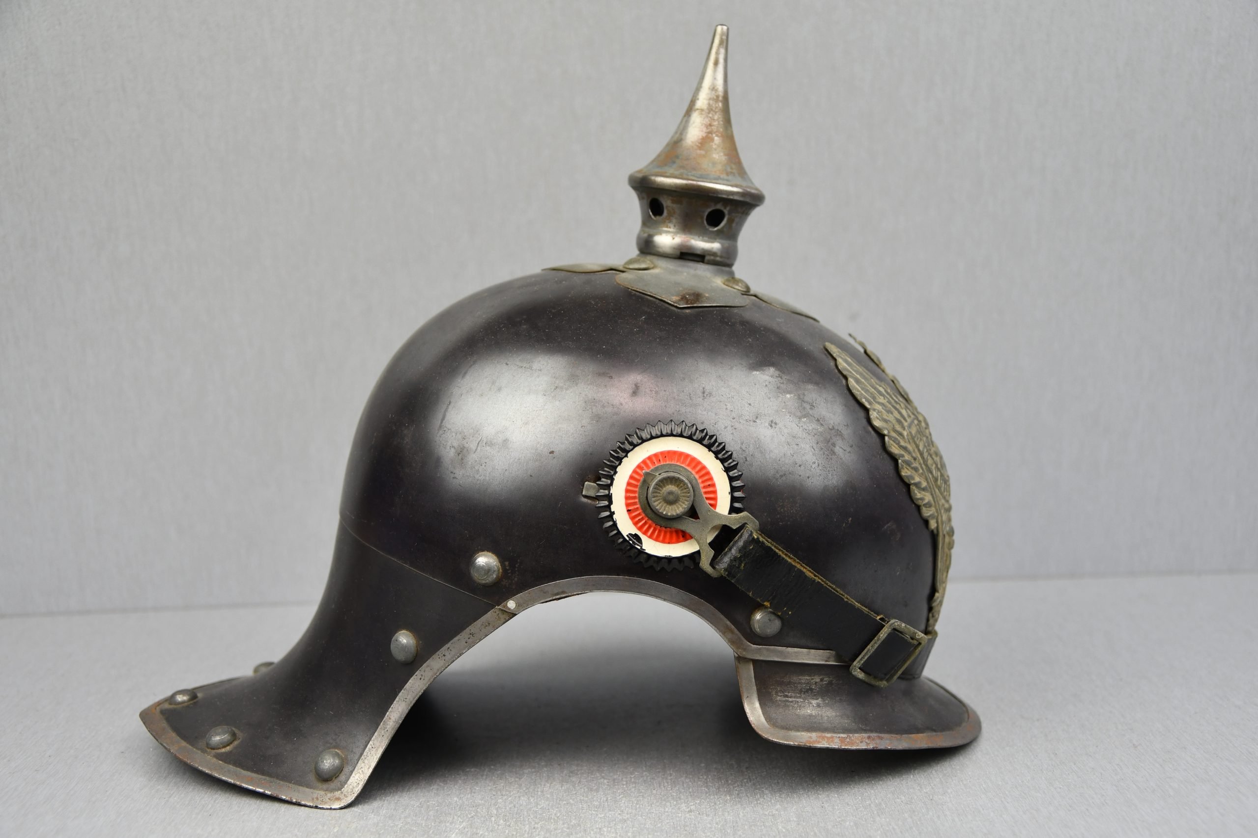 WW1 German Prussian 1915 'Jäger Zu Pferde' enlisted steel spike helmet — image 7