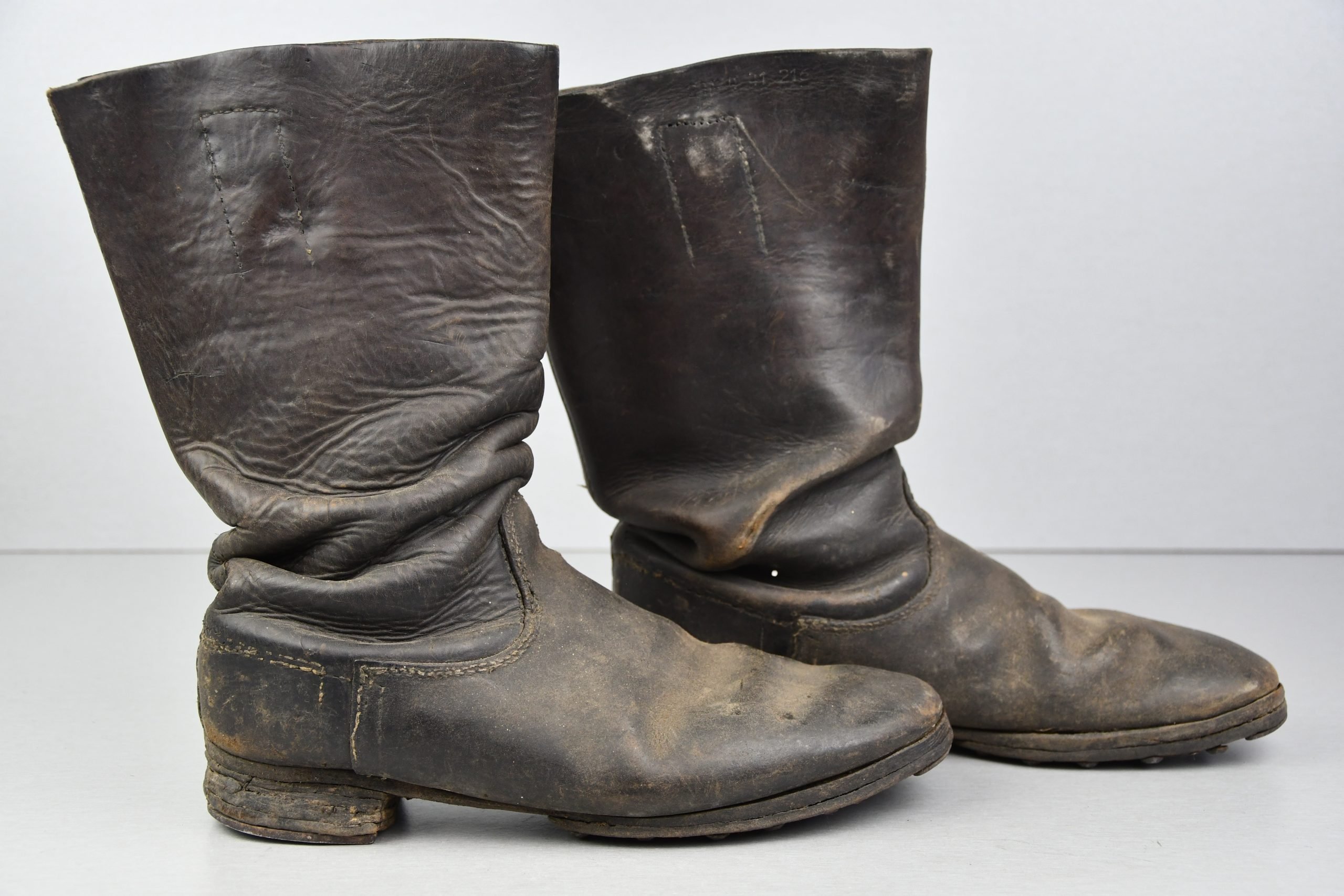 Wehrmacht / SS enlisted men low leather boots with hob nails — image 2