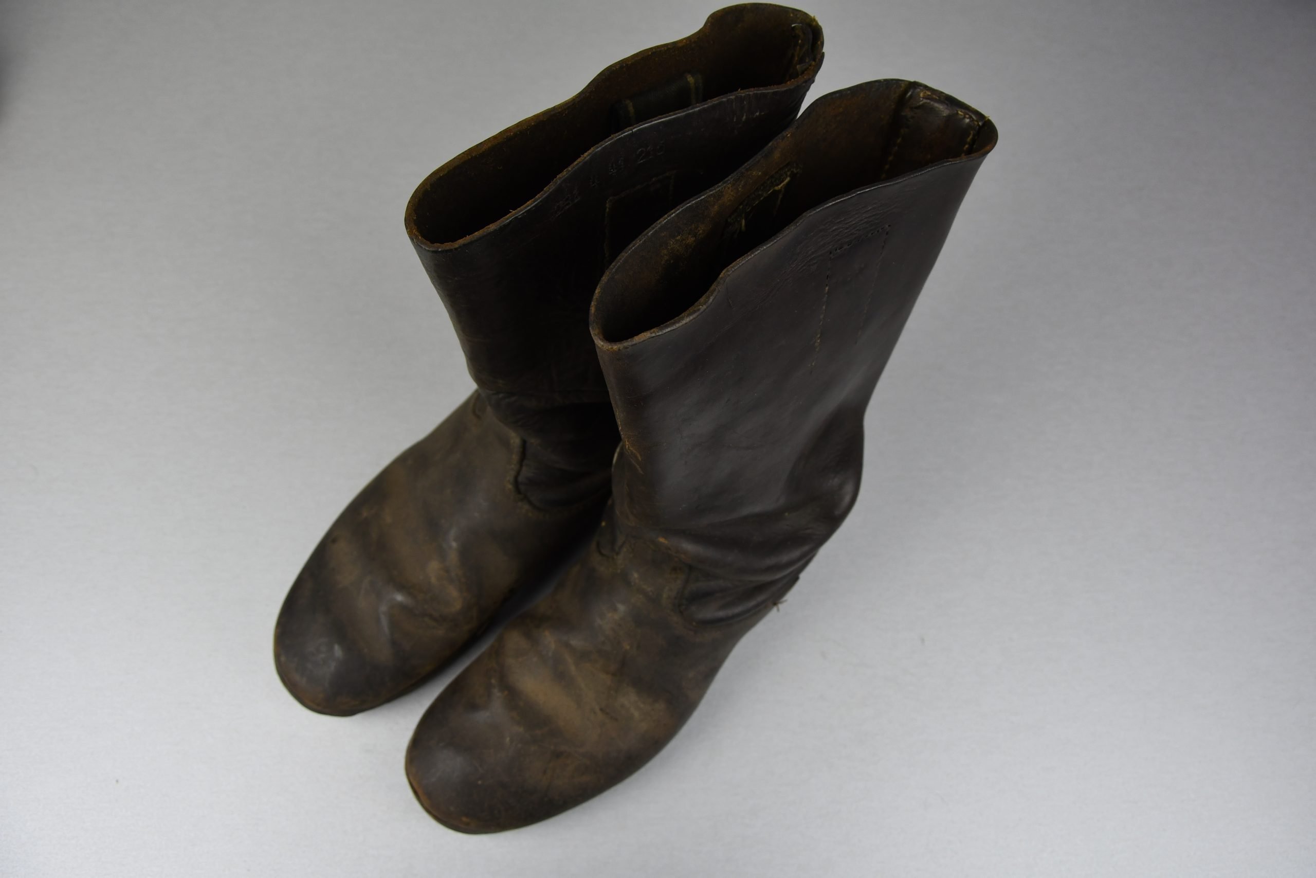 Wehrmacht / SS enlisted men low leather boots with hob nails — image 6