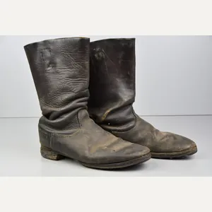 Wehrmacht / SS enlisted men low leather boots with hob …