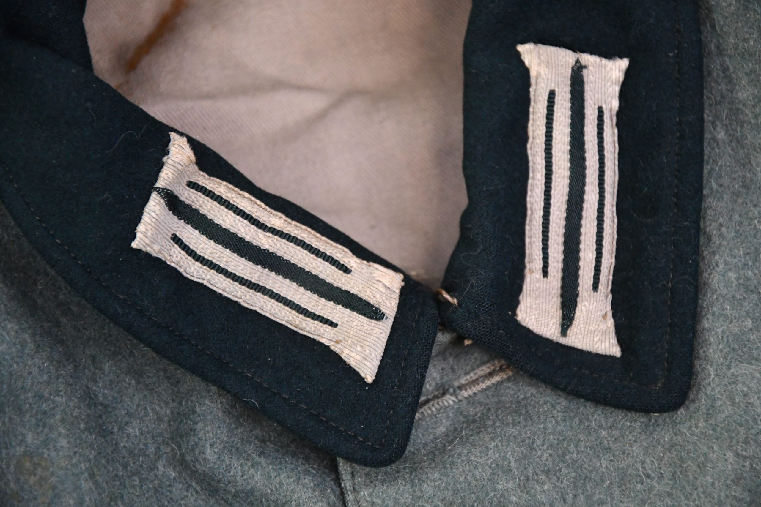 Army (Heer) enlisted men Feldbluse converted from Dutch army — image 4