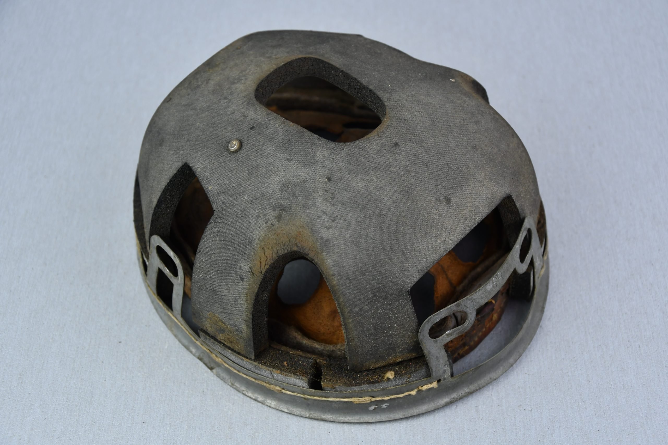 RARE M38 paratrooper 'Fallschirmjäger' helmet liner size 68 — image 12