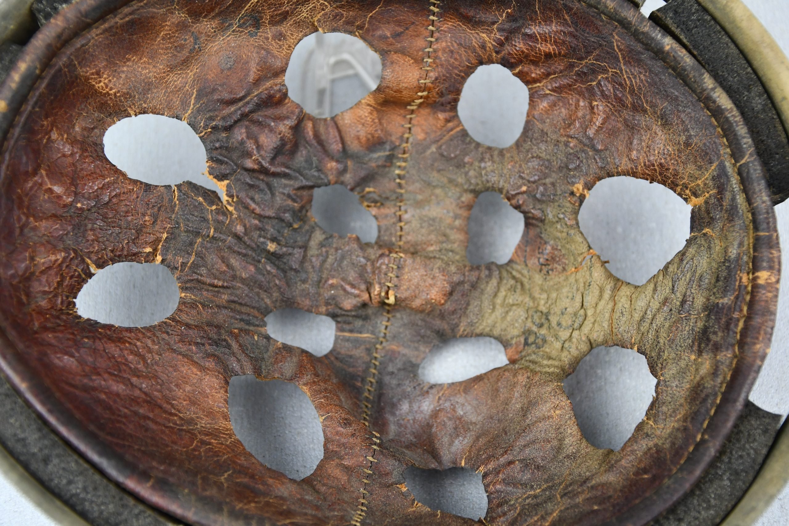 RARE M38 paratrooper 'Fallschirmjäger' helmet liner size 68 — image 3