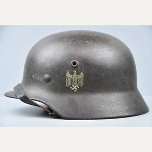 M40 army (Heer) single decal steel helmet Q64