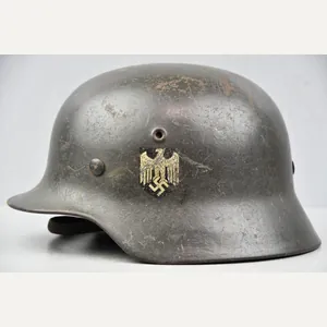 M40 army (Heer) single decal steel helmet ET62