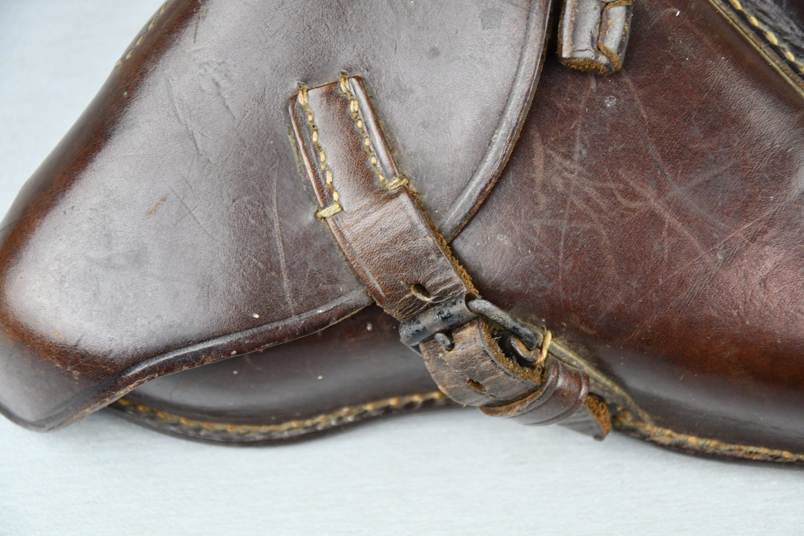 Wehrmacht brown leather P.08 'Luger' hard shell pistol holster by Fr. Offermann & Söhne 1940 — image 2